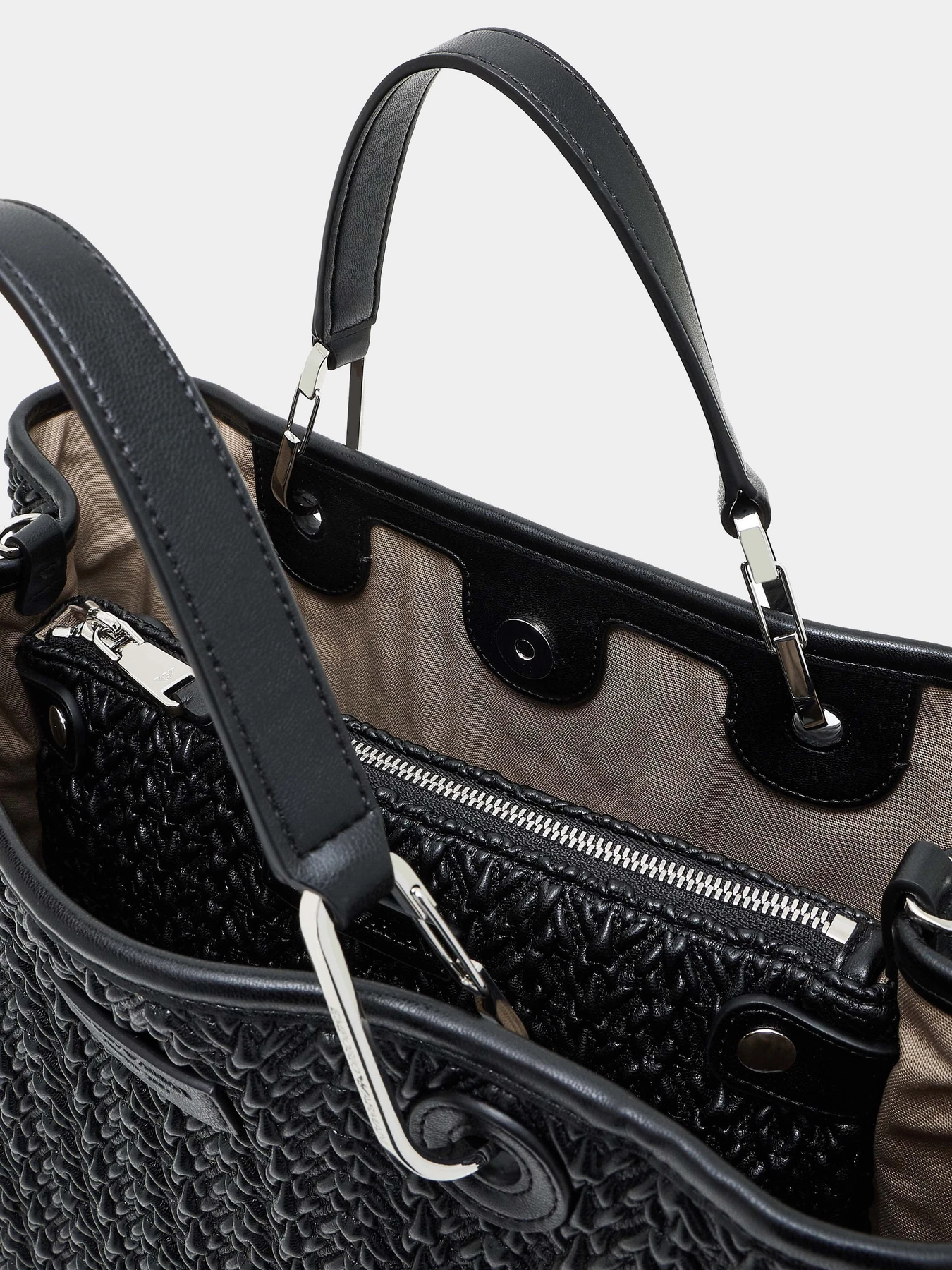 Сумки Emporio Armani модель EW000360-AF18941-UC001 Фото