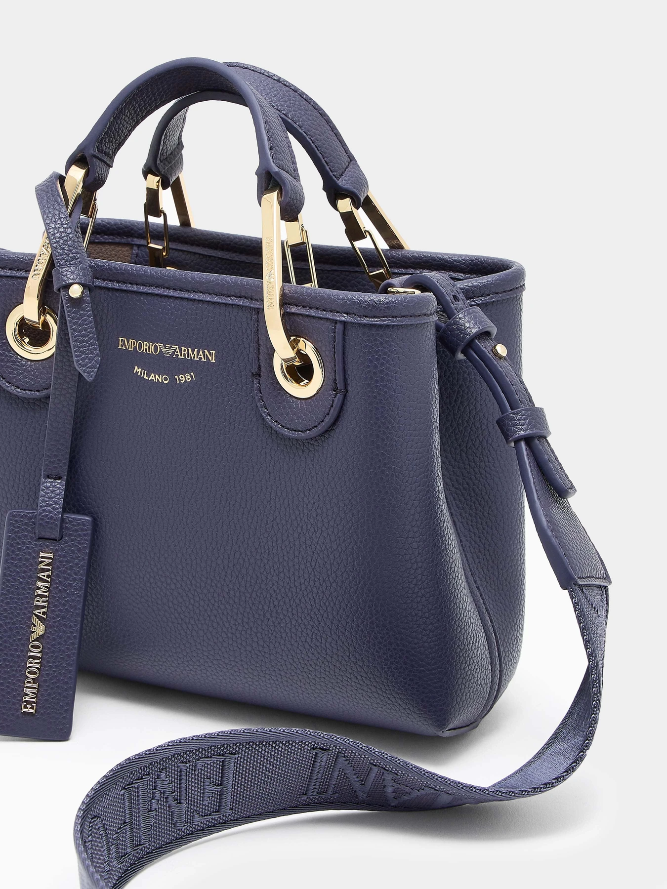 Сумки Emporio Armani модель EW000382-AF12036-MB346 Фото