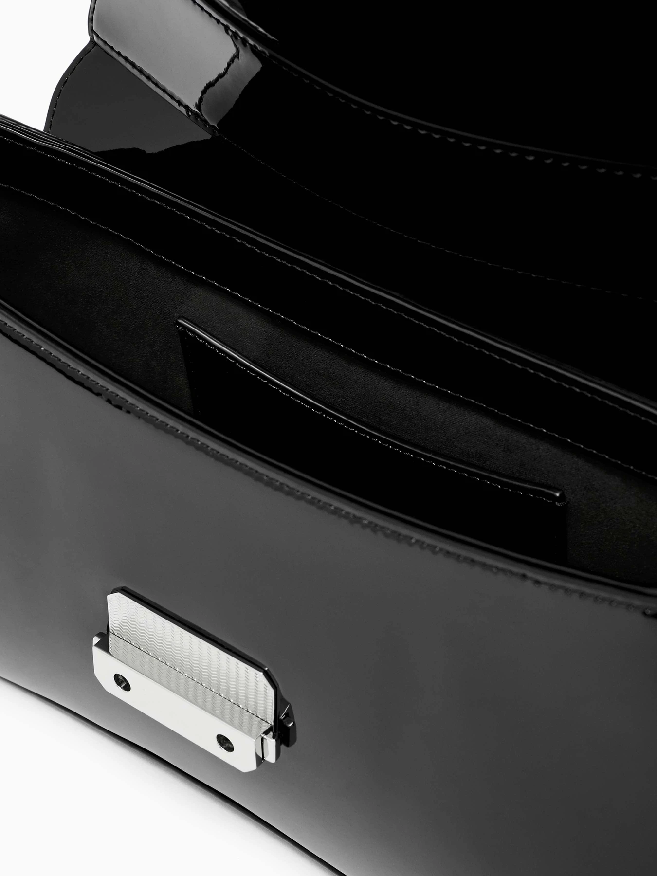 Сумки Emporio Armani модель EW001013-AF17287-UC001 Фото