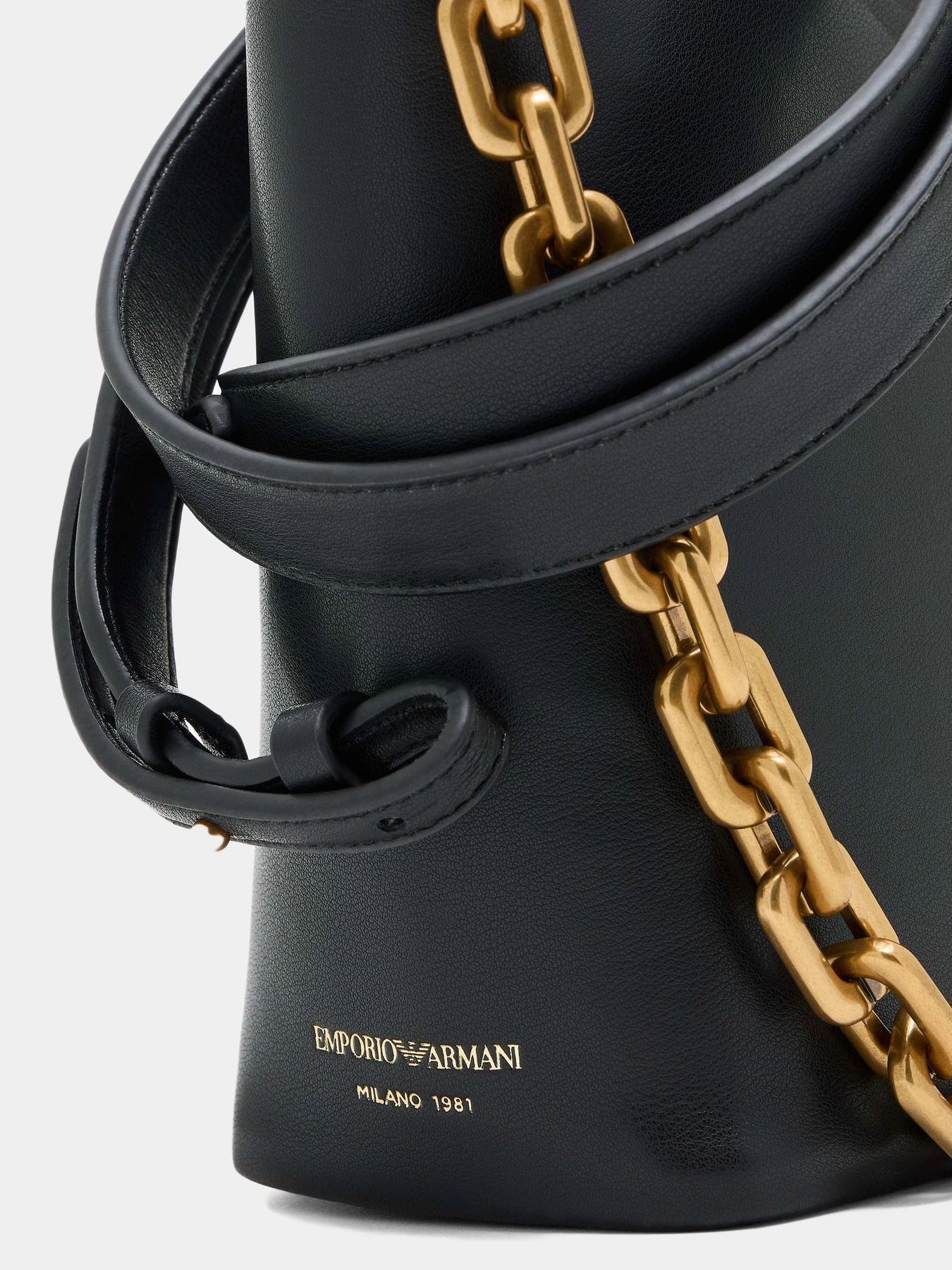Сумки Emporio Armani модель EW003122-AF19173-UC001 Фото