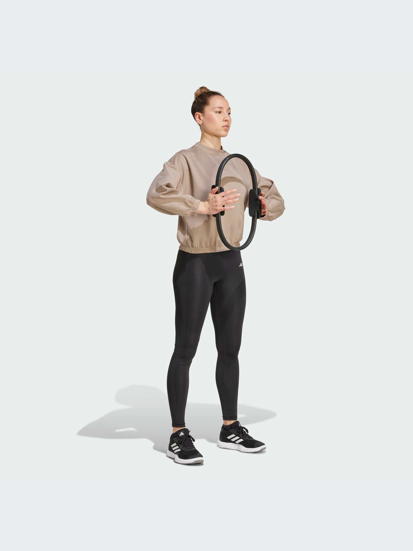 Худи и свитшоты Adidas модель JM4490-KZ Худи и свитшоты Adidas модель JM4490-KZ Фото