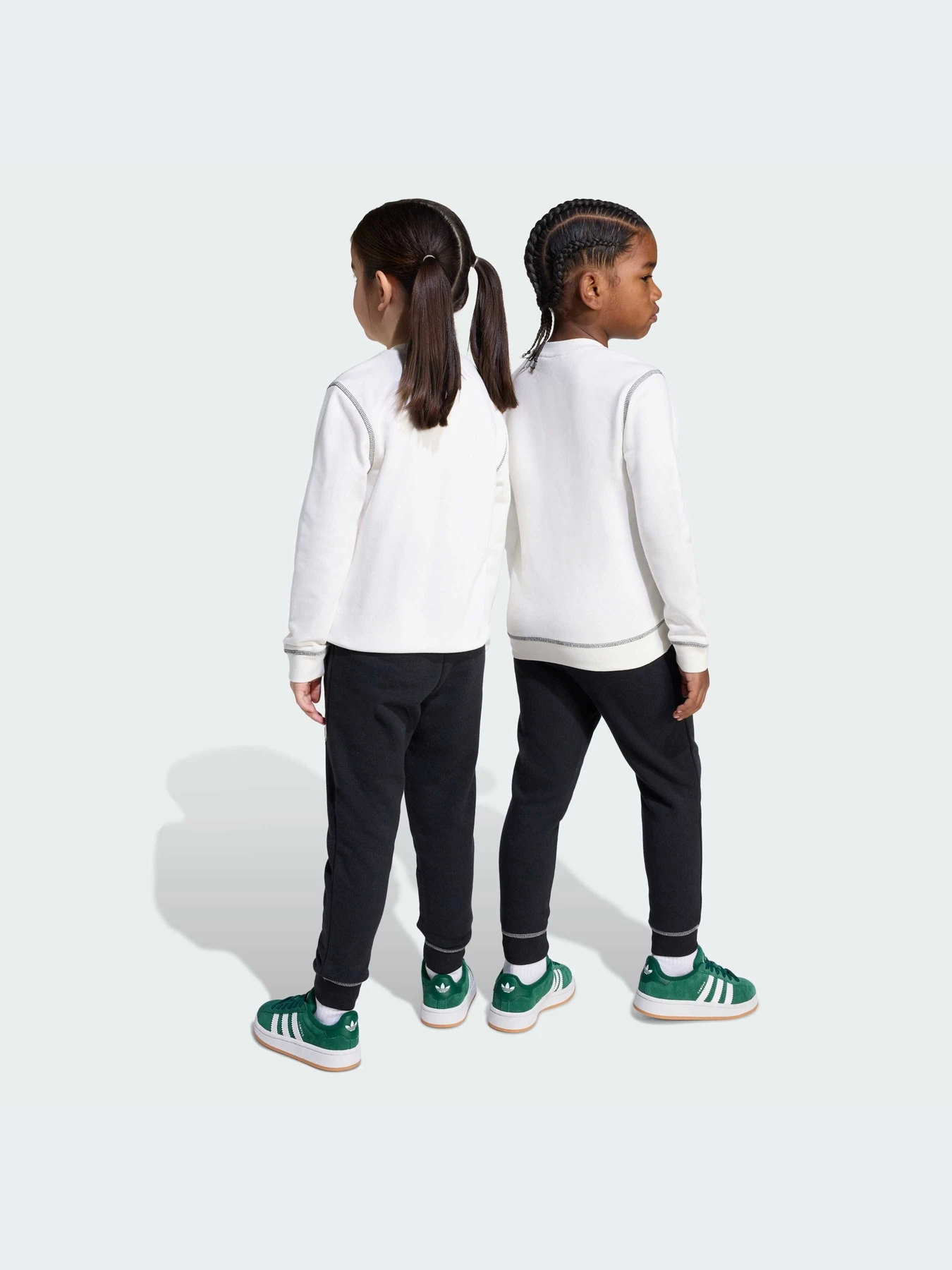 Костюмы Adidas Graphics модель JX5261-KZ Костюмы Adidas Graphics модель JX5261-KZ Фото