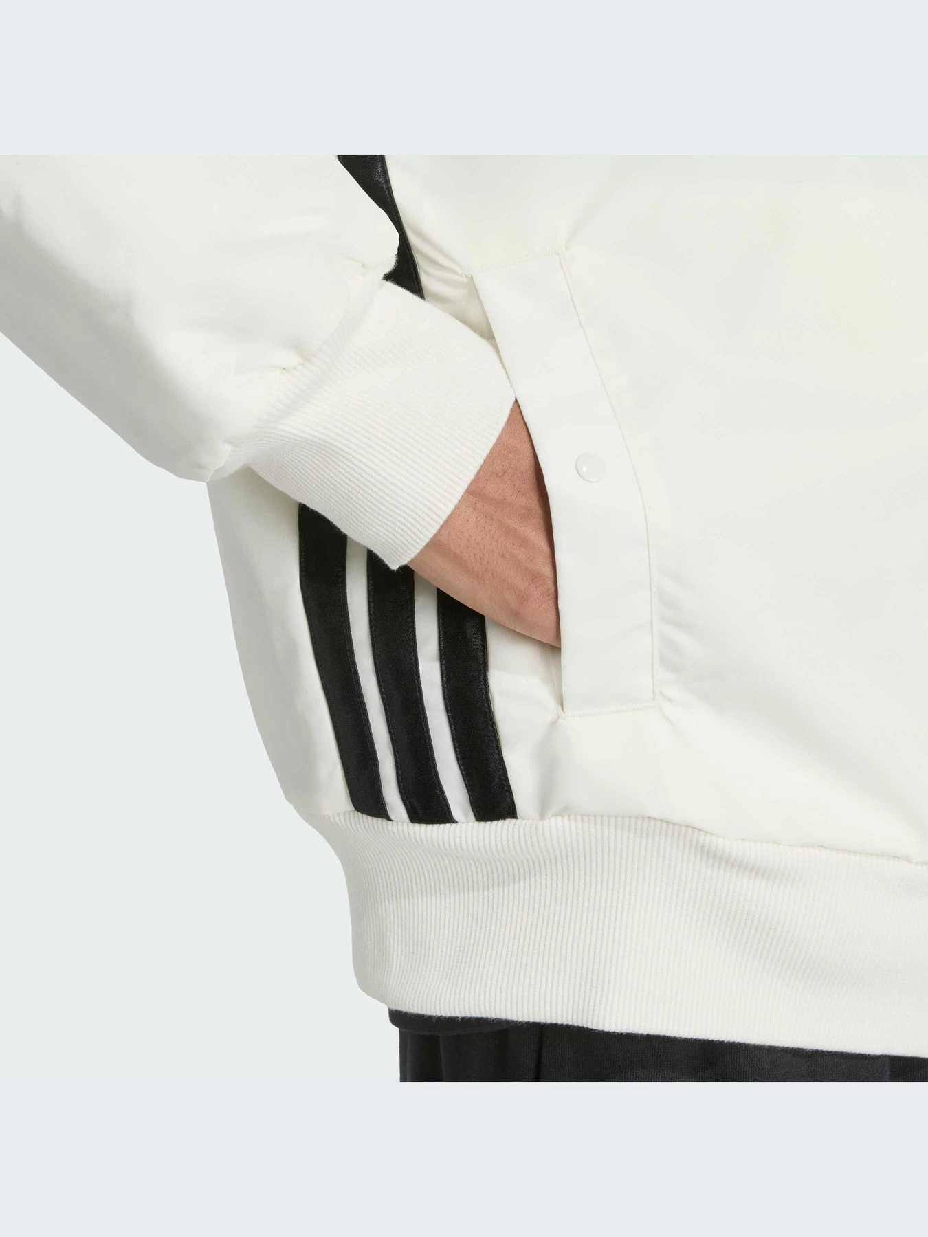 Куртки и дубленки Adidas модель JX5638-KZ Куртки и дубленки Adidas модель JX5638-KZ Фото