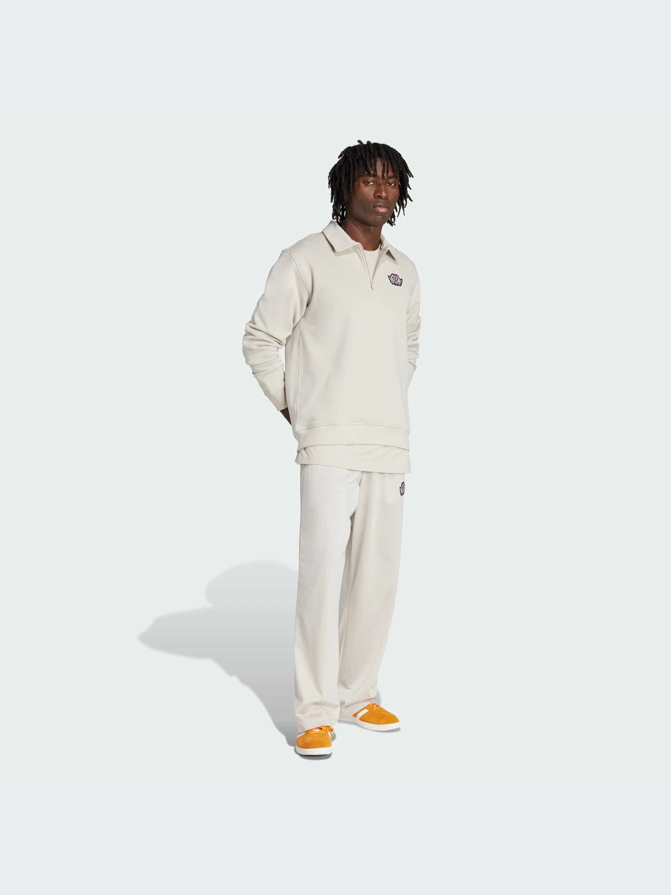 Худи и свитшоты Adidas Graphics модель JX8172-KZ Худи и свитшоты Adidas Graphics модель JX8172-KZ Фото