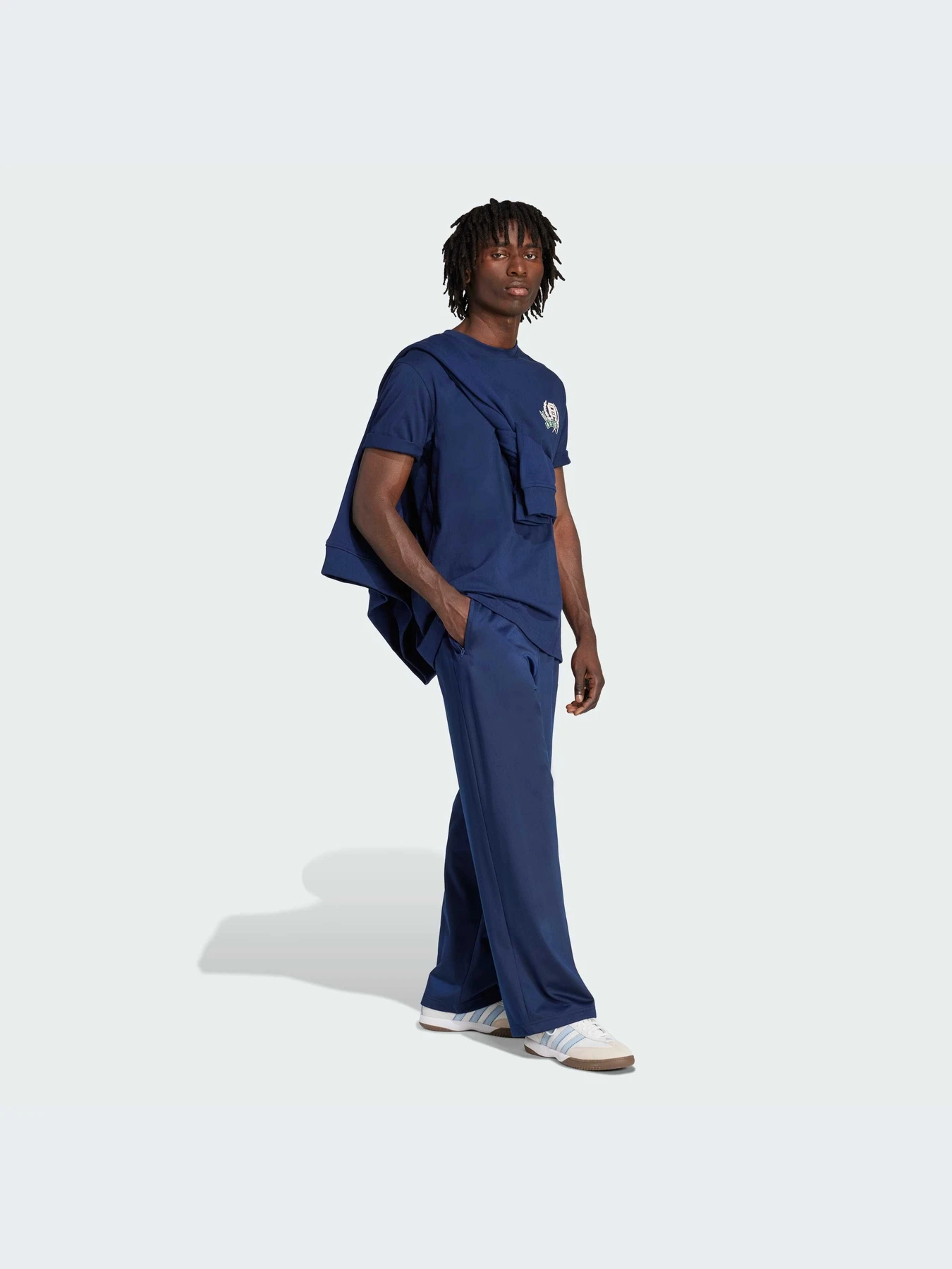 Брюки Adidas Graphics модель JX8164-KZ Брюки Adidas Graphics модель JX8164-KZ Фото
