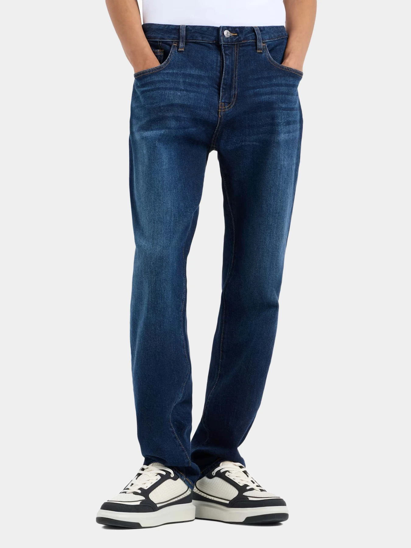 Джинсы Armani Exchange модель XM000049-AF14265-MB001 Джинсы Armani Exchange модель XM000049-AF14265-MB001 Фото