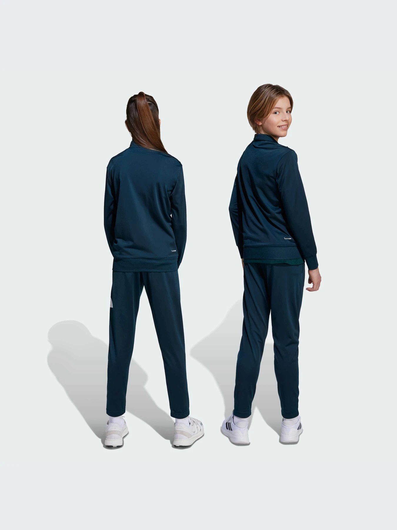 Костюмы Adidas модель JV9960-KZ Костюмы Adidas модель JV9960-KZ Фото