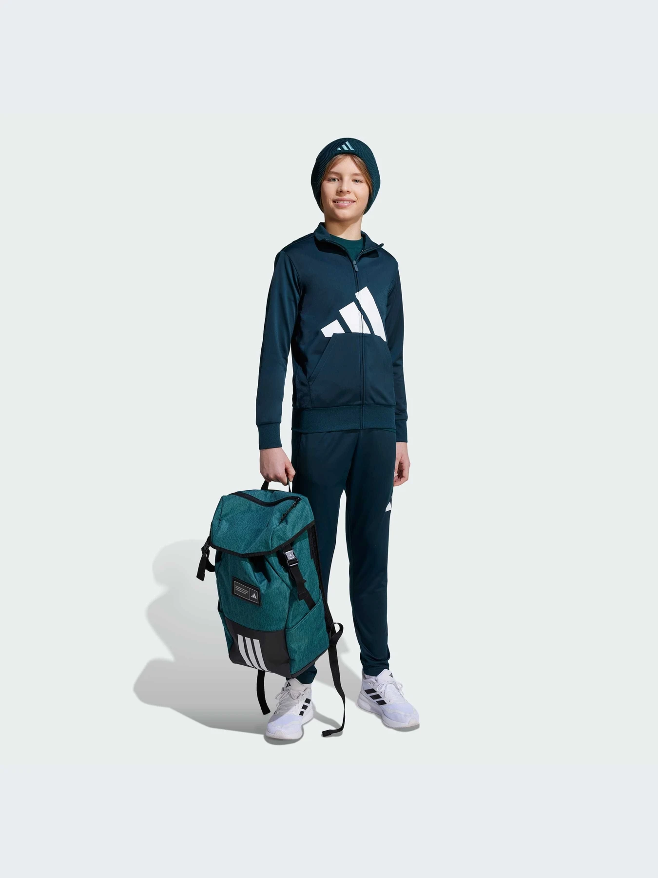 Костюмы Adidas модель JV9960-KZ Костюмы Adidas модель JV9960-KZ Фото
