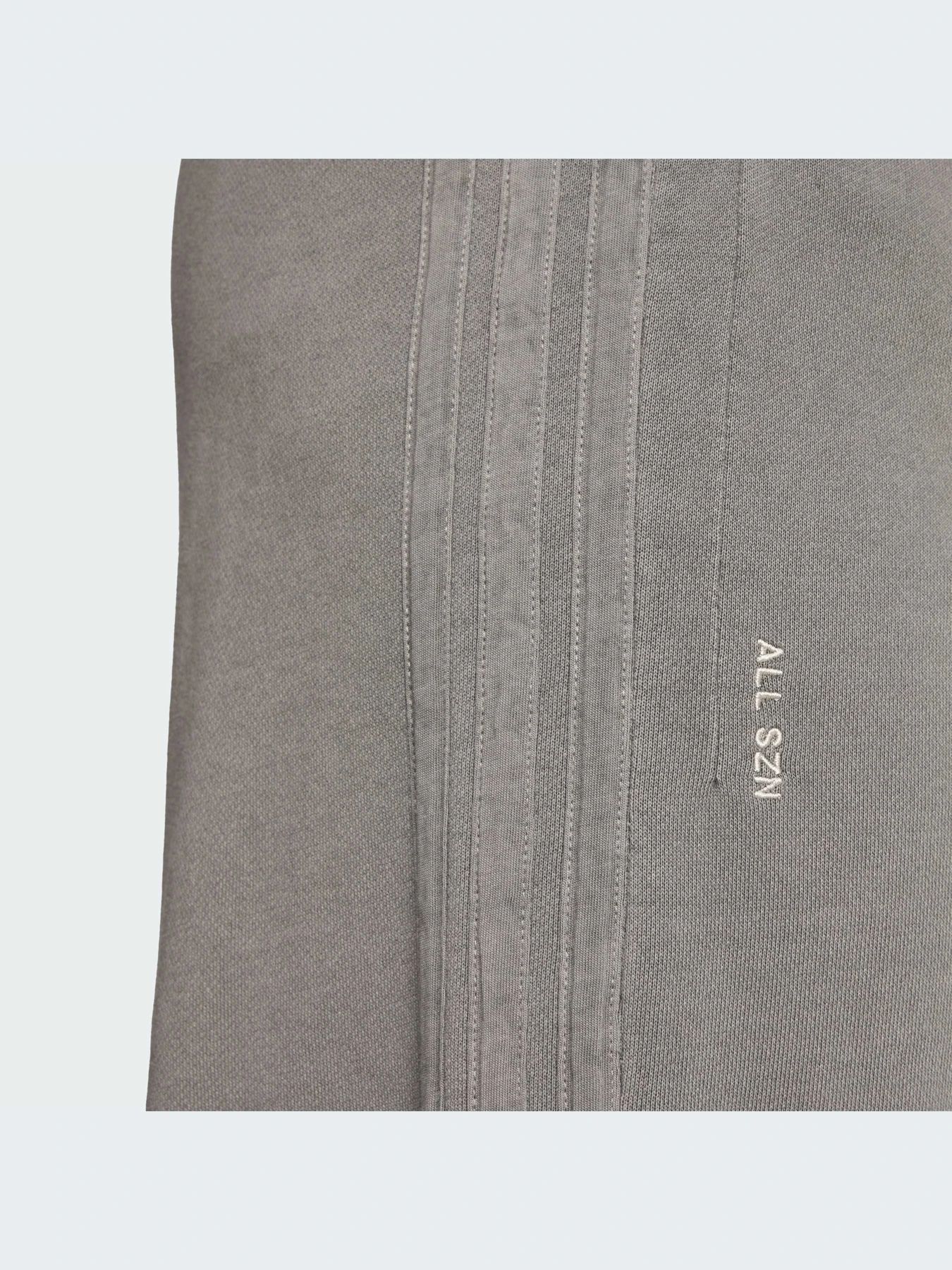 Брюки Adidas модель JL6524-KZ Брюки Adidas модель JL6524-KZ Фото