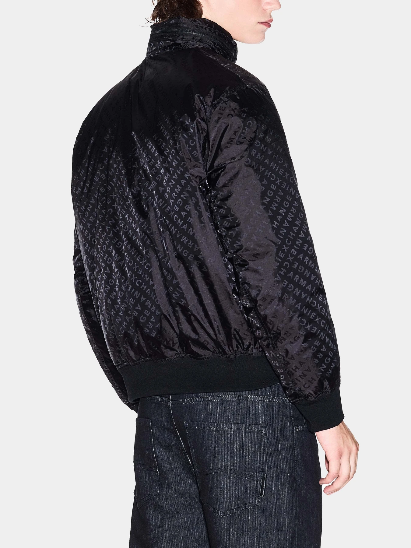 Куртки и дубленки Armani Exchange модель XM001088-AF16592-FC022 Фото