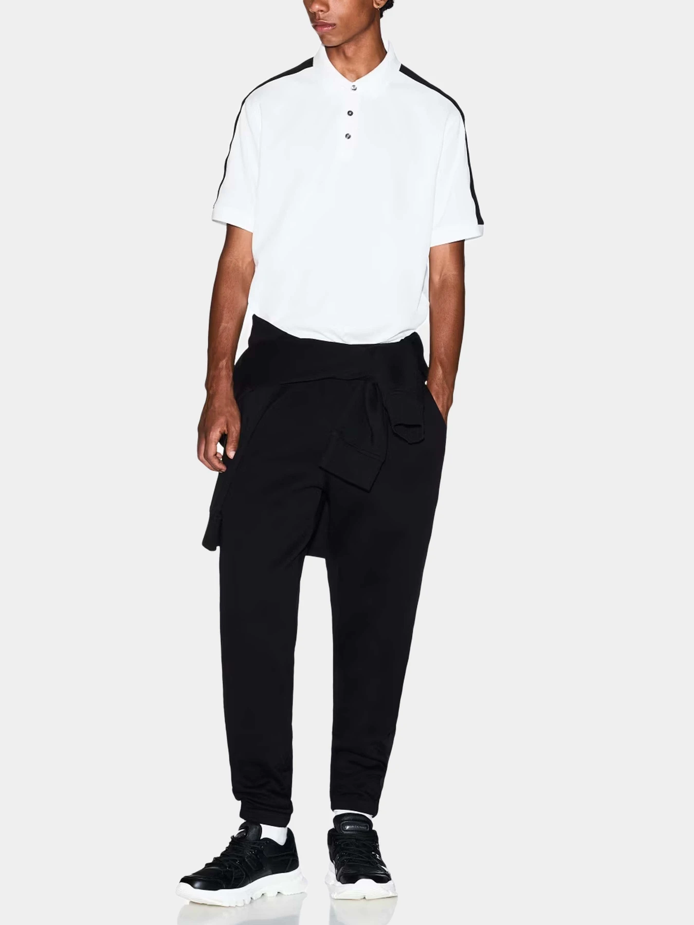 Брюки Armani Exchange модель XM001301-AF10818-UC001 Брюки Armani Exchange модель XM001301-AF10818-UC001 Фото