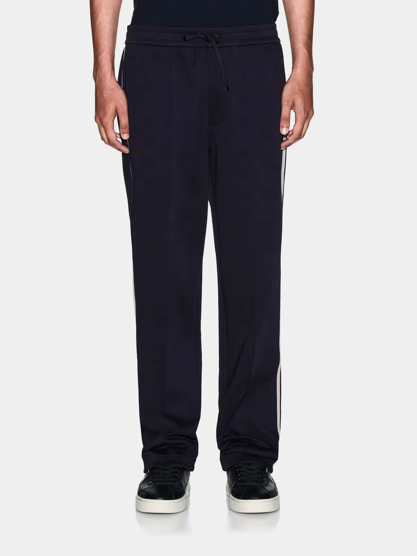 Брюки Armani Exchange модель XM001362-AF10818-UB101 Брюки Armani Exchange модель XM001362-AF10818-UB101 Фото