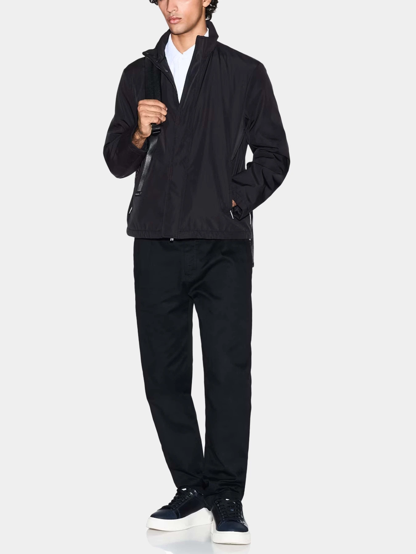 Куртки и дубленки Armani Exchange модель XM001579-AF16926-UC001 Куртки и дубленки Armani Exchange модель XM001579-AF16926-UC001 Фото
