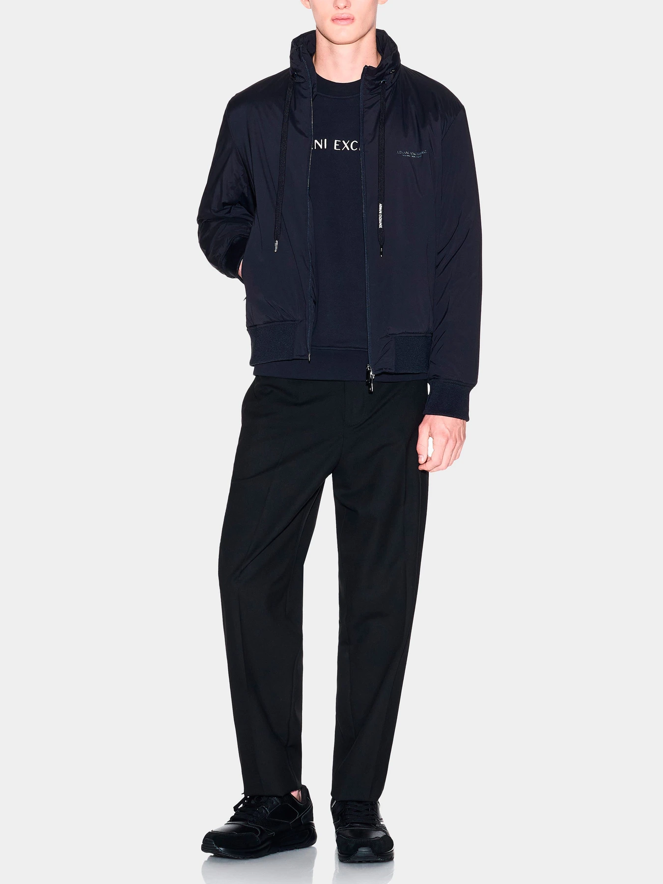 Куртки и дубленки Armani Exchange модель XM001583-AF19196-UB101 Куртки и дубленки Armani Exchange модель XM001583-AF19196-UB101 Фото