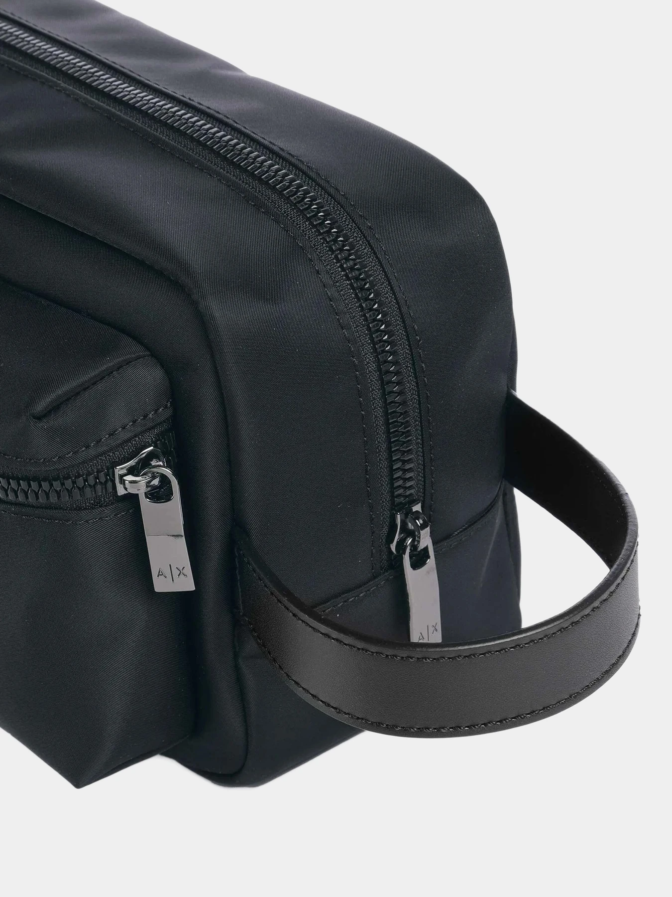 Сумки Armani Exchange модель XM001654-AF17304-MB084 Сумки Armani Exchange модель XM001654-AF17304-MB084 Фото