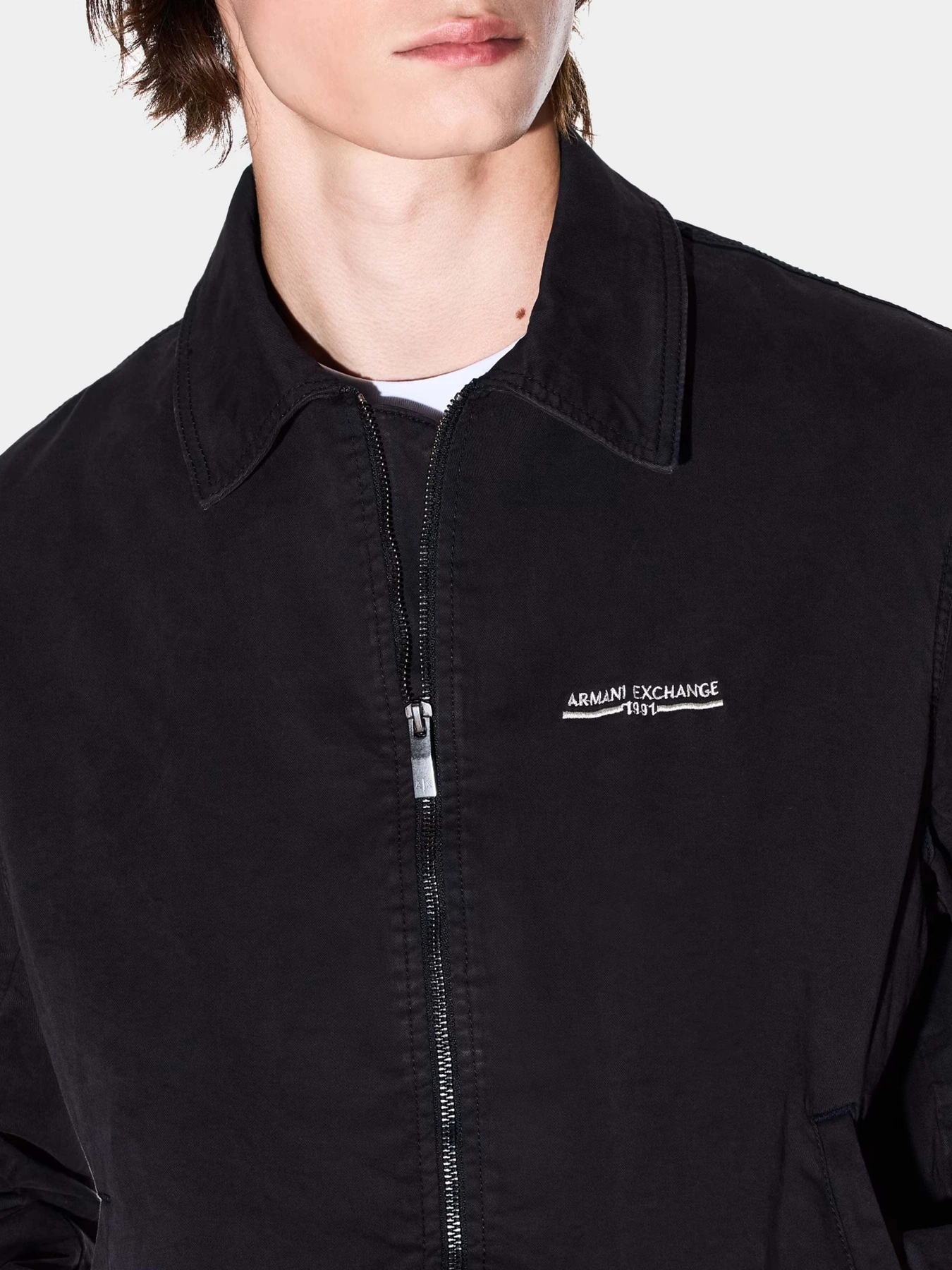 Куртки и дубленки Armani Exchange модель XM001863-AF16680-UB101 Куртки и дубленки Armani Exchange модель XM001863-AF16680-UB101 Фото