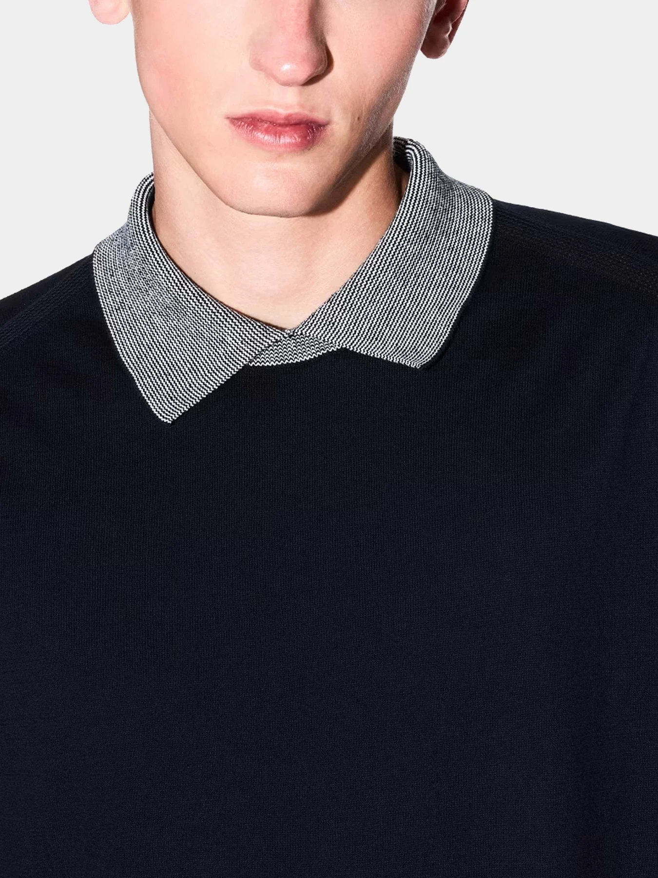 Футболки и поло Armani Exchange модель XM001877-AF11960-UB101 Футболки и поло Armani Exchange модель XM001877-AF11960-UB101 Фото