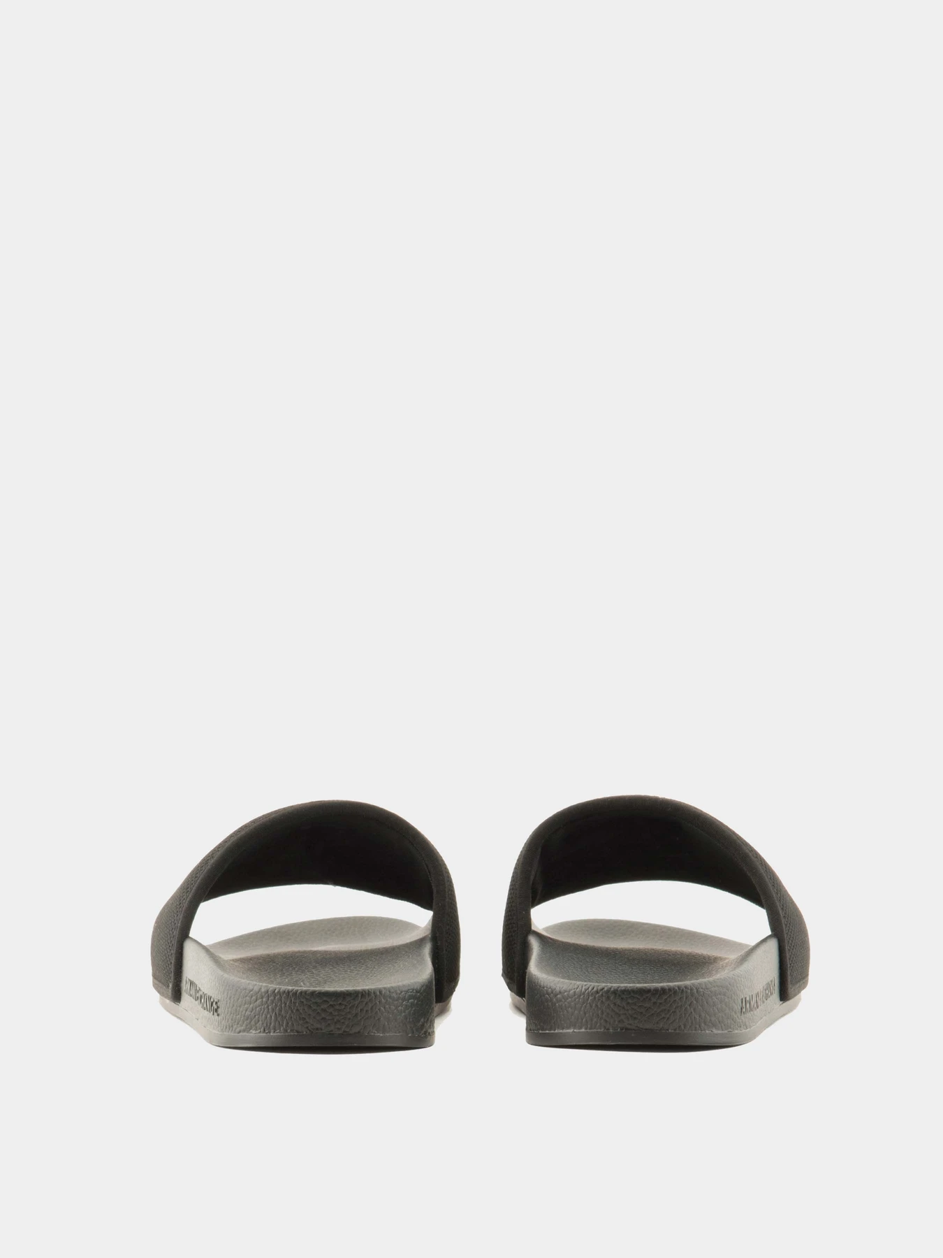 Шлёпанцы Armani Exchange модель XUP001-XV820-S277 Фото