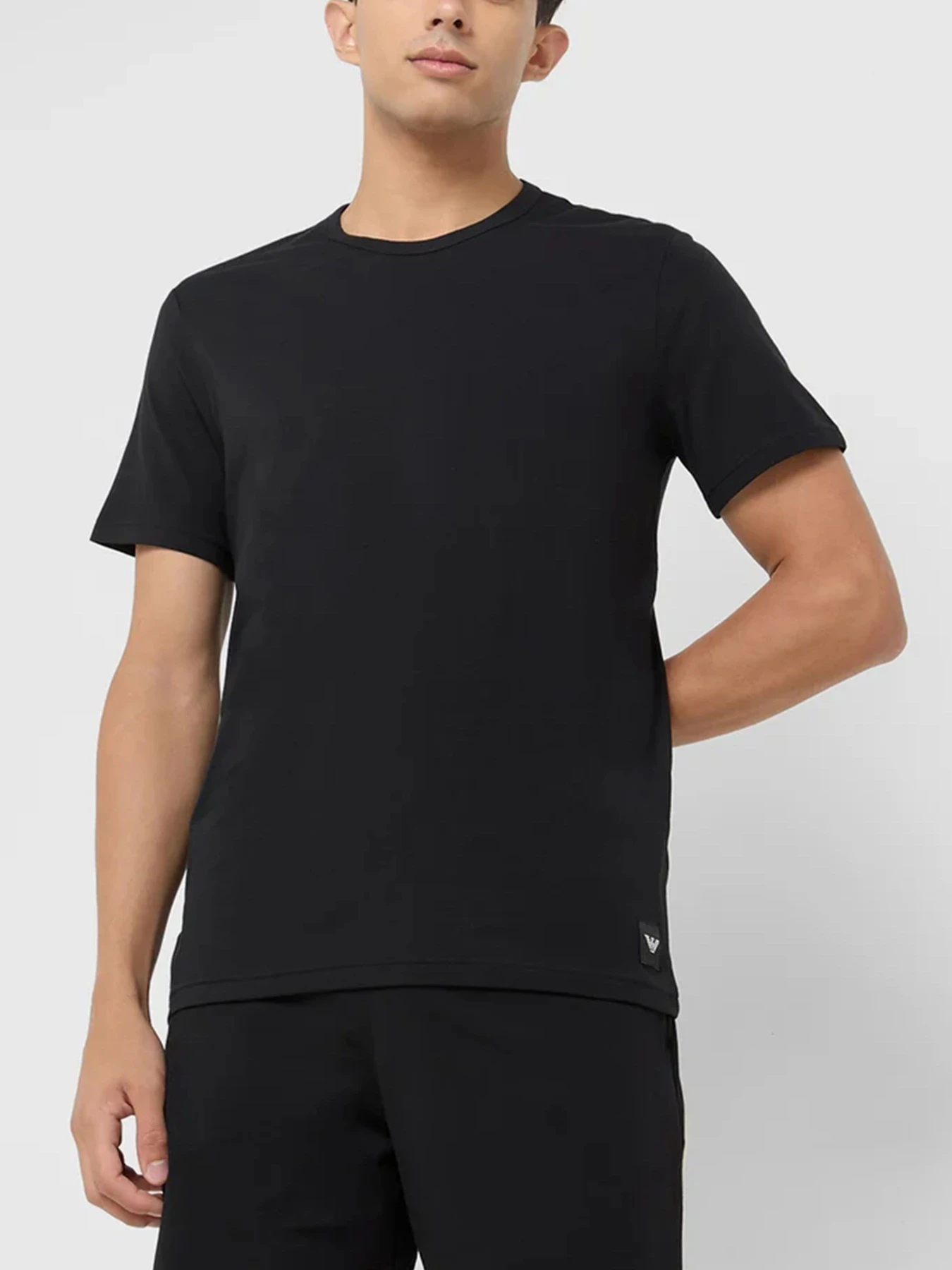 Футболки и поло Emporio Armani модель EM000391-AF14987-MC045 Футболки и поло Emporio Armani модель EM000391-AF14987-MC045 Фото