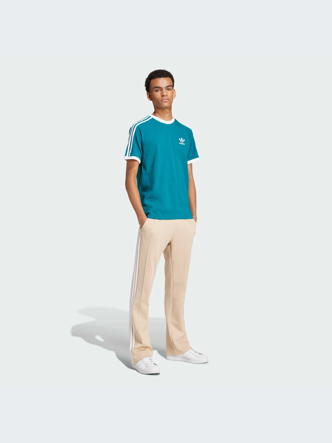 Футболки и поло Adidas Adicolor модель IZ2367-KZ Футболки и поло Adidas Adicolor модель IZ2367-KZ Фото