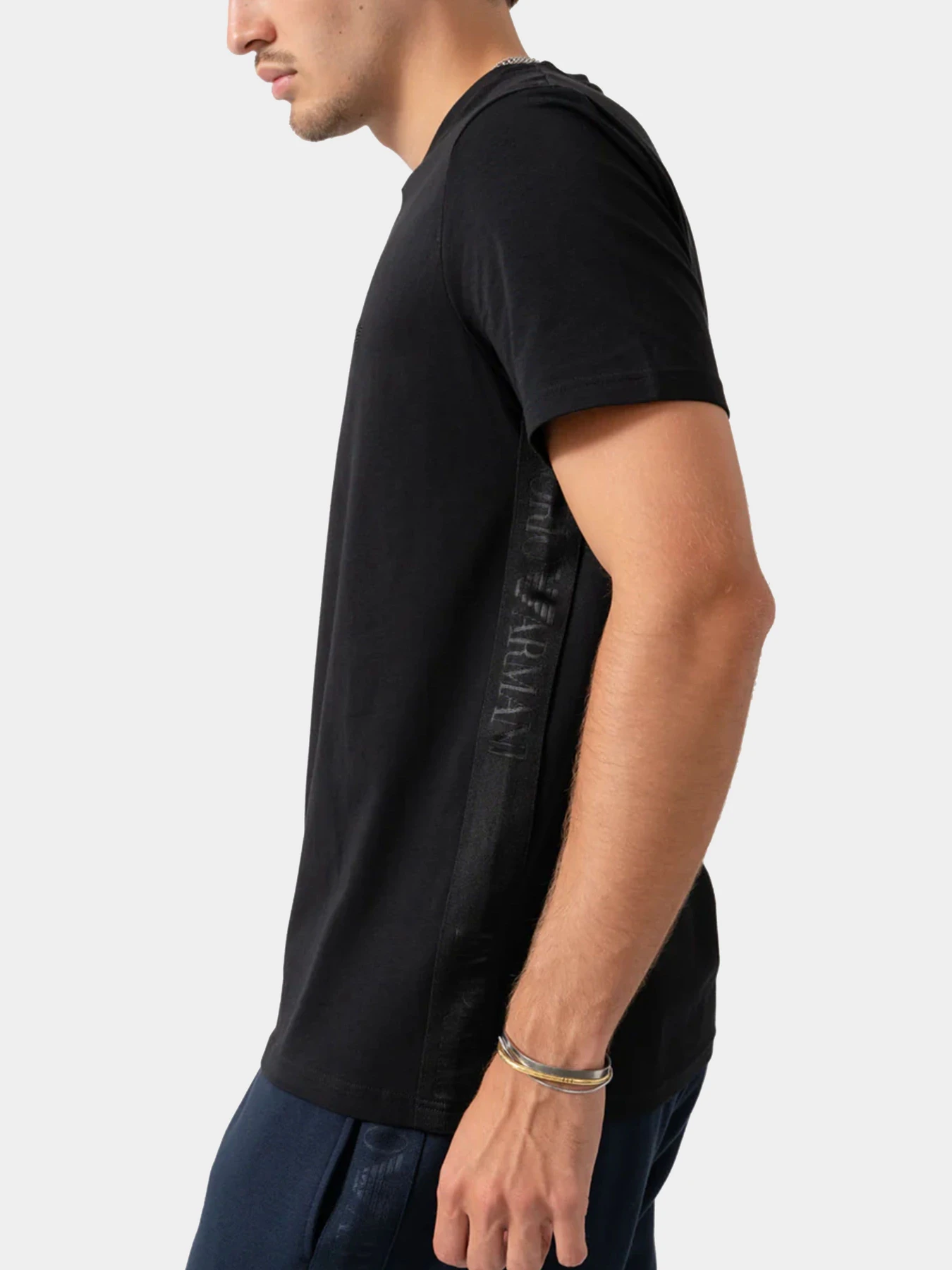 Футболки и поло Emporio Armani модель EM000377-AF15374-UC001 Футболки и поло Emporio Armani модель EM000377-AF15374-UC001 Фото