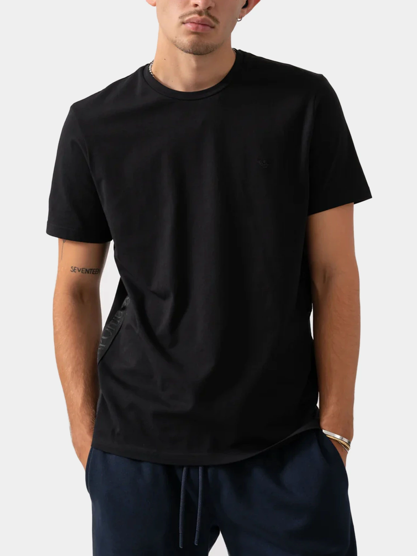Футболки и поло Emporio Armani модель EM000377-AF15374-UC001 Футболки и поло Emporio Armani модель EM000377-AF15374-UC001 Фото