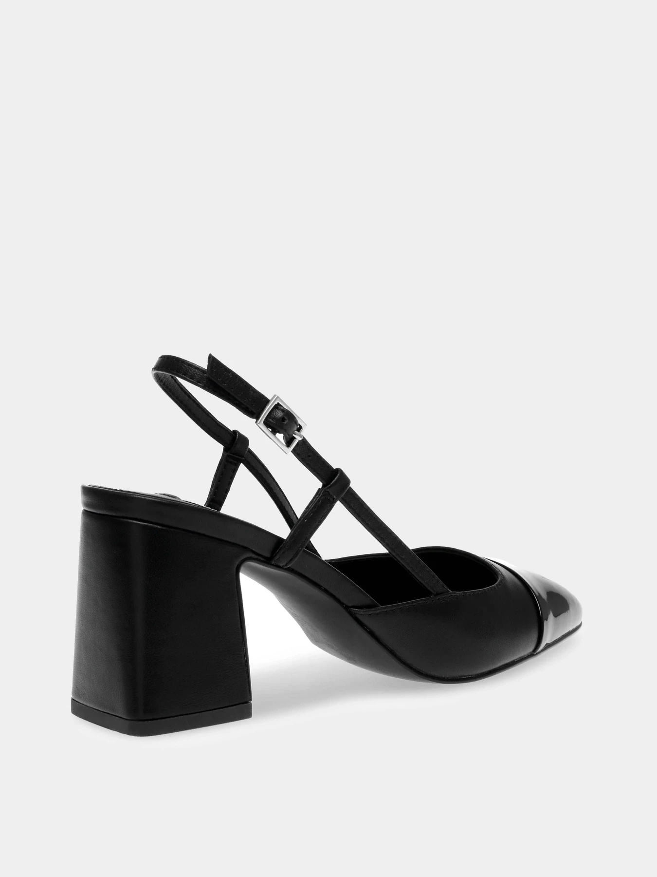 Туфли и лоферы Steve Madden модель SM11003126 BLACK LEATHER Туфли и лоферы Steve Madden модель SM11003126 BLACK LEATHER Фото