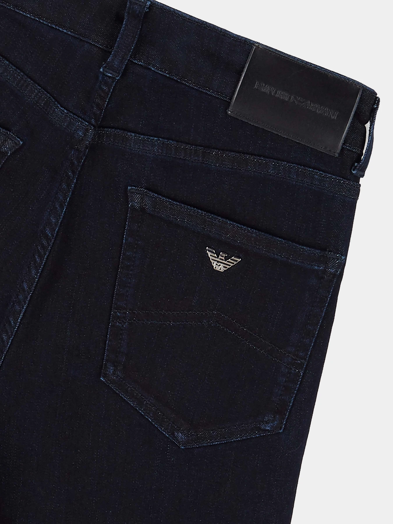 Джинсы Emporio Armani модель 8N2J47-2DL2Z-0941 Джинсы Emporio Armani модель 8N2J47-2DL2Z-0941 Фото