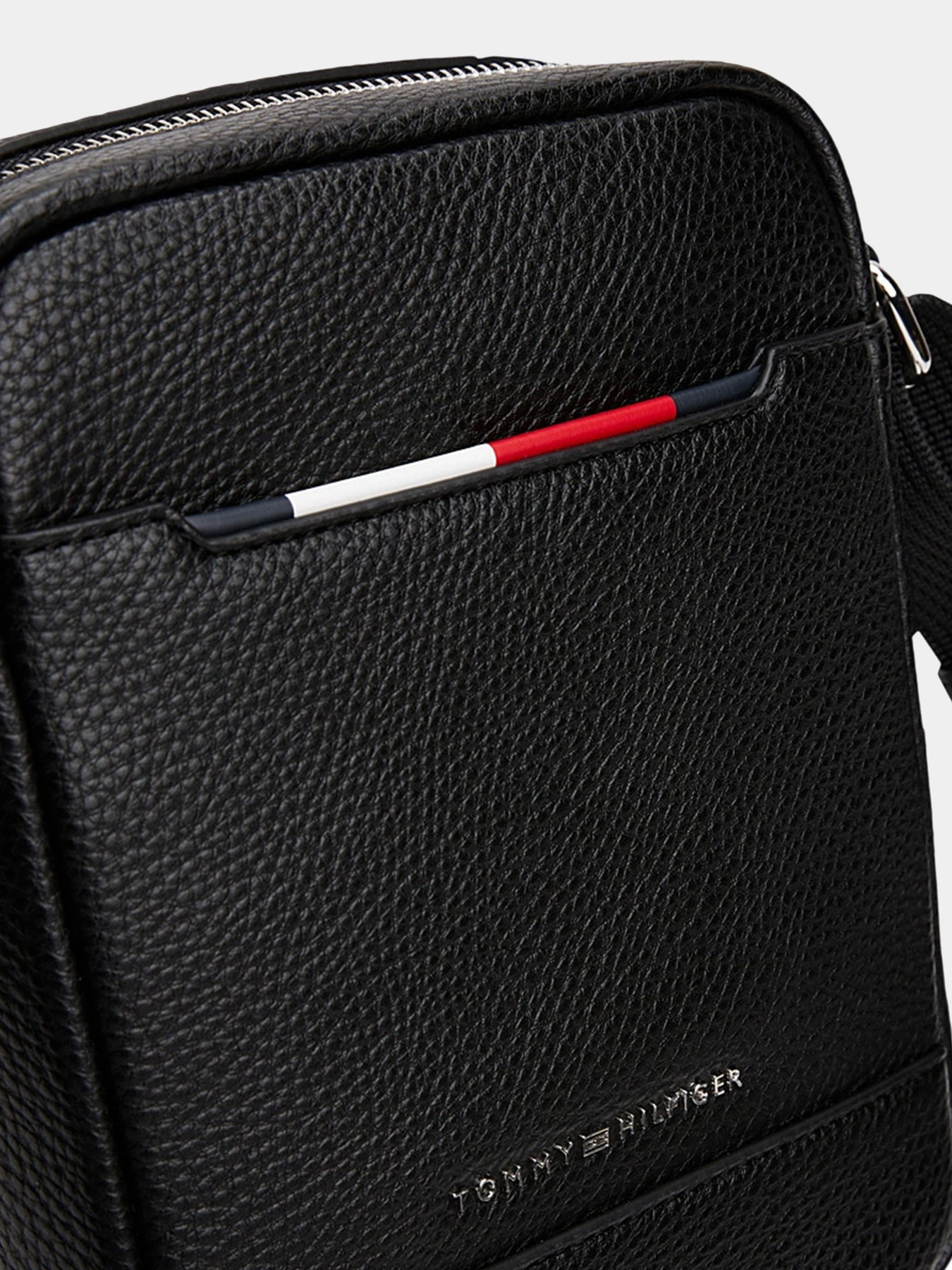 Сумки Tommy Hilfiger модель AM0AM13486-BDS Сумки Tommy Hilfiger модель AM0AM13486-BDS Фото