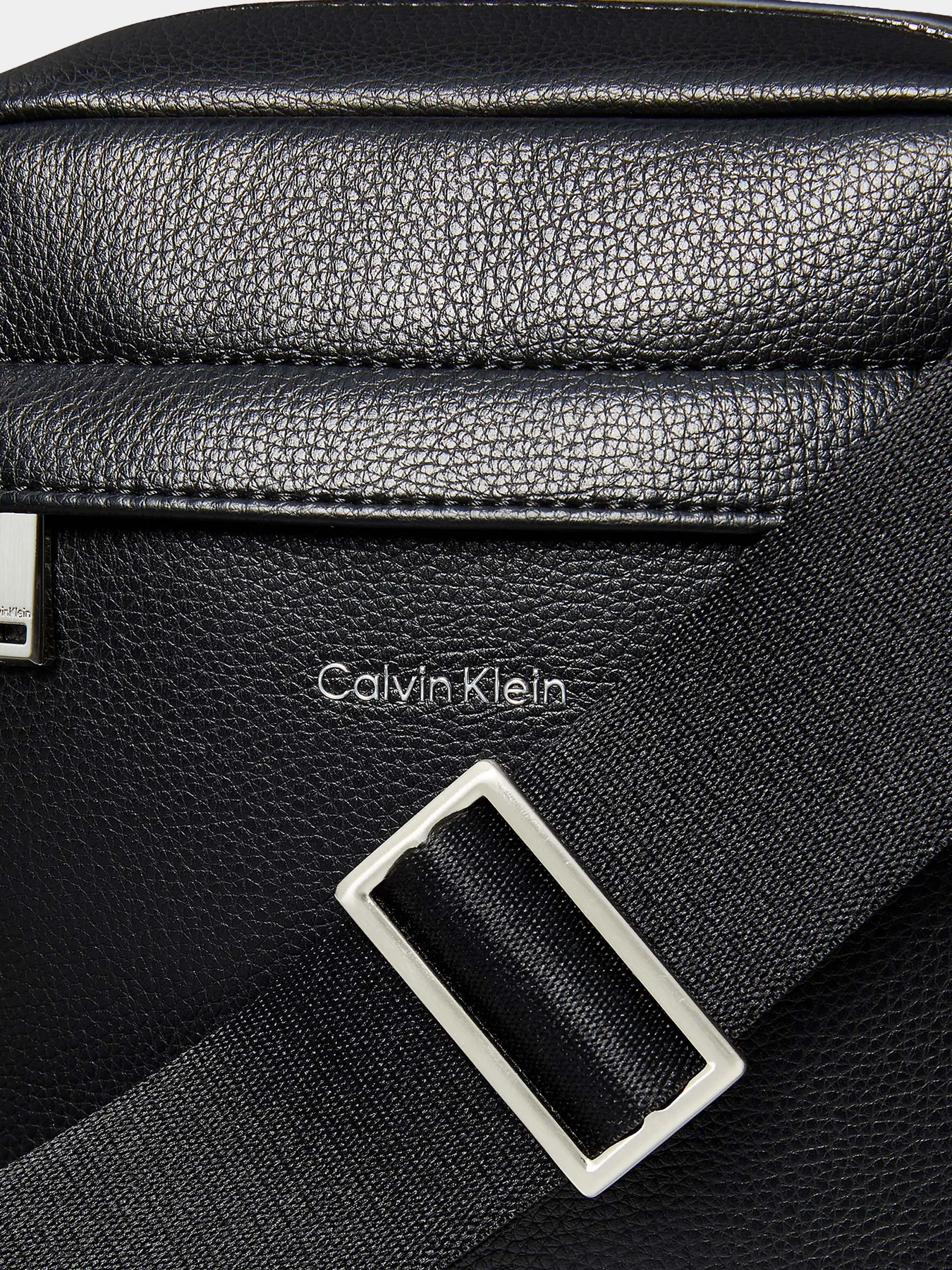 Сумки Calvin Klein модель LV04D3160G-UB1 Сумки Calvin Klein модель LV04D3160G-UB1 Фото
