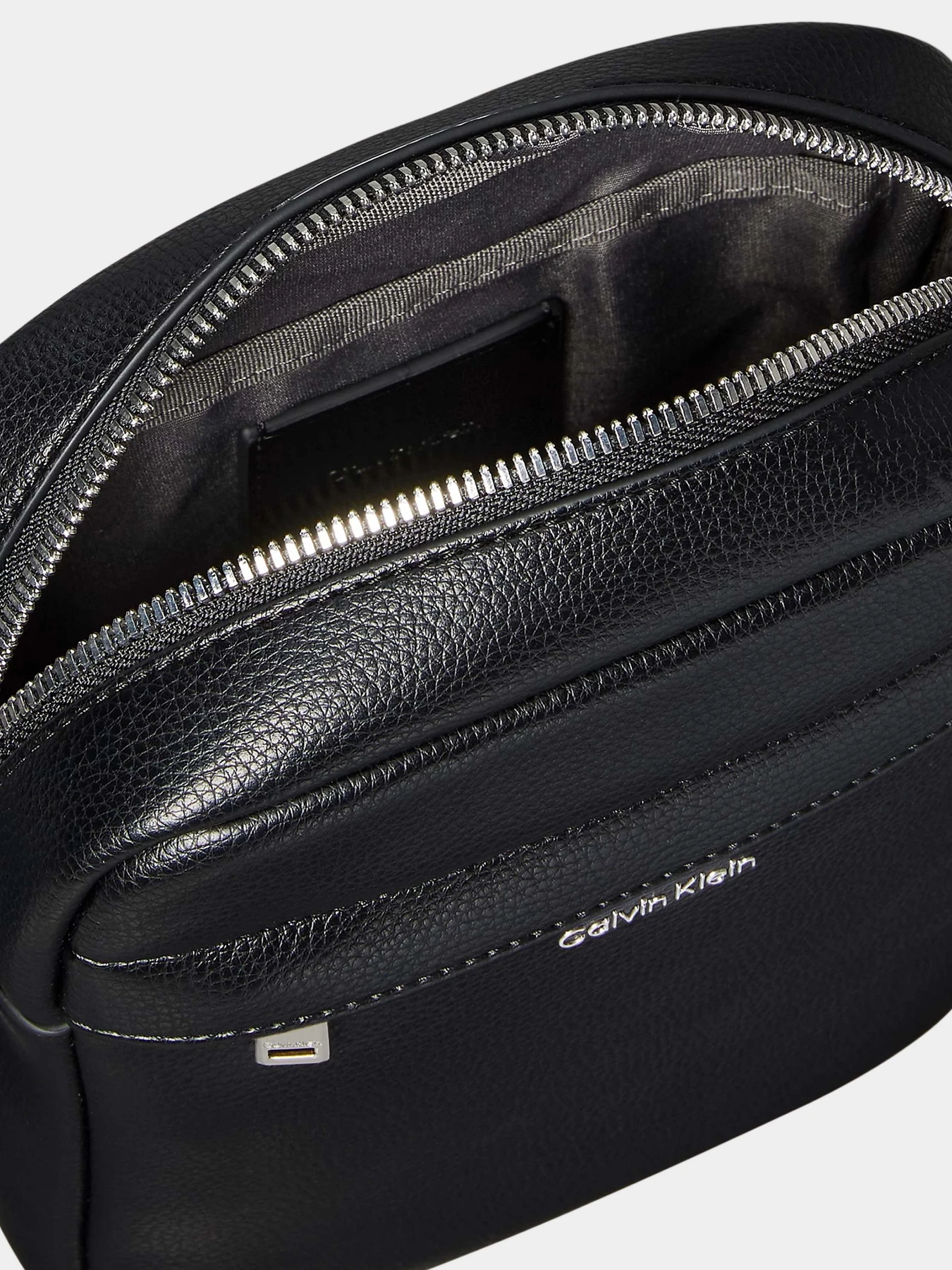 Сумки Calvin Klein модель LV04D3160G-UB1 Сумки Calvin Klein модель LV04D3160G-UB1 Фото