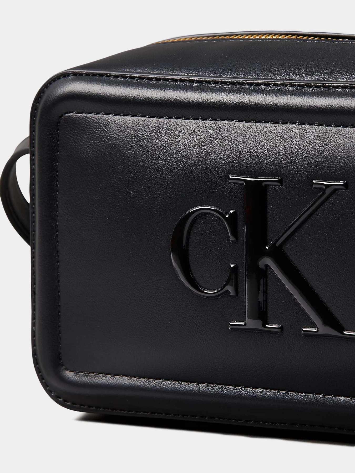 Сумки Calvin Klein модель LV04F3220G-UB1 Сумки Calvin Klein модель LV04F3220G-UB1 Фото