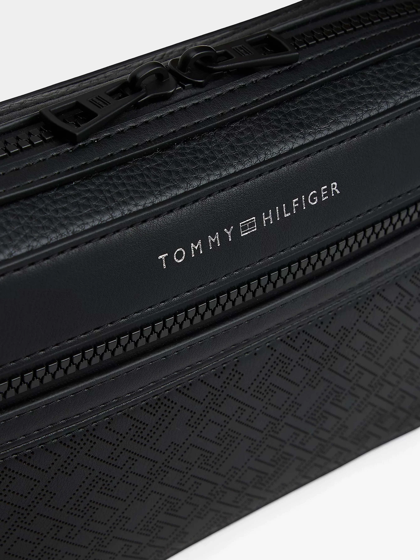 Сумки Tommy Hilfiger модель AM0AM13837-BDS Сумки Tommy Hilfiger модель AM0AM13837-BDS Фото