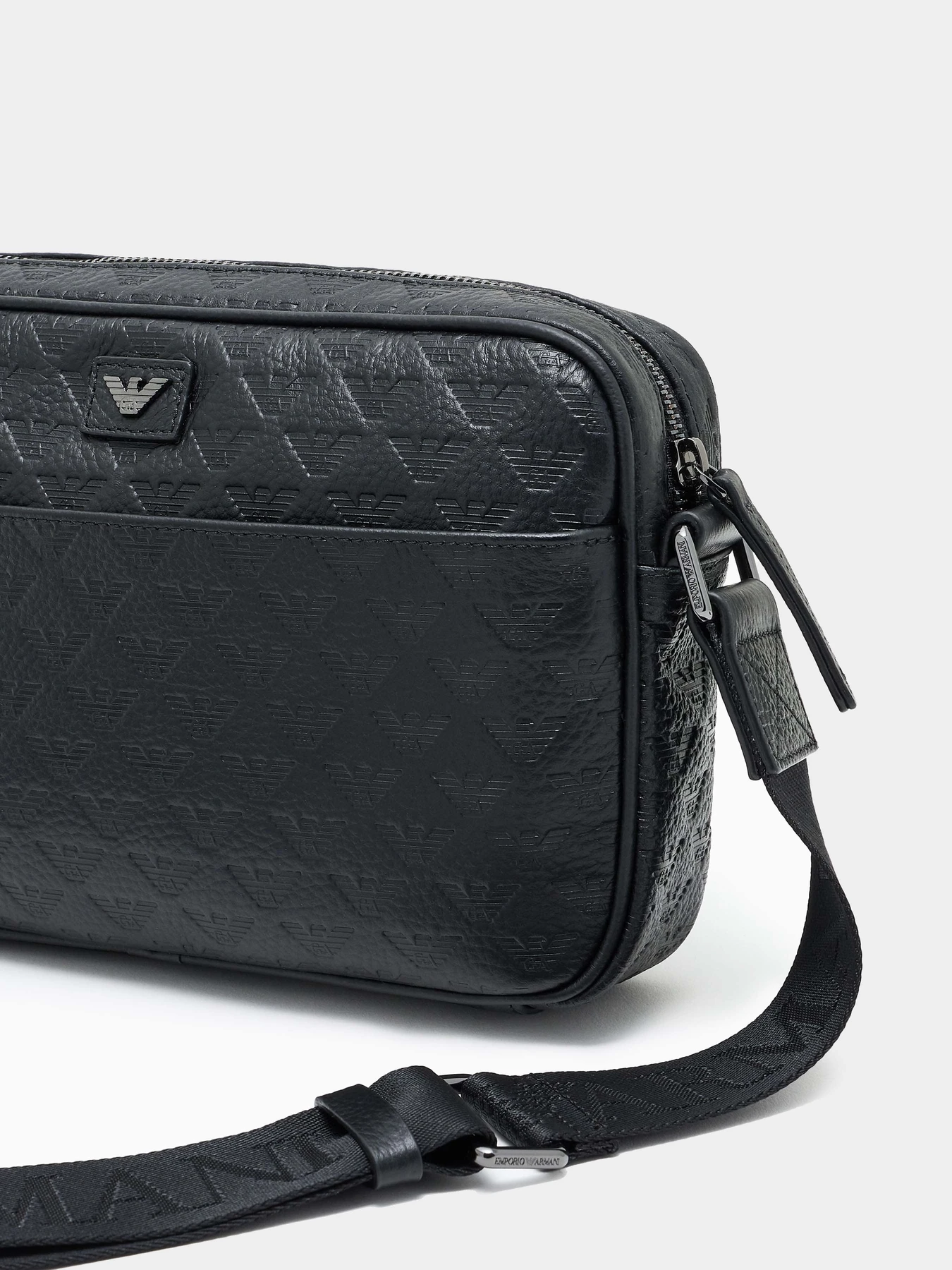 Сумки Emporio Armani модель EM001682-AF14774-UC001 Фото
