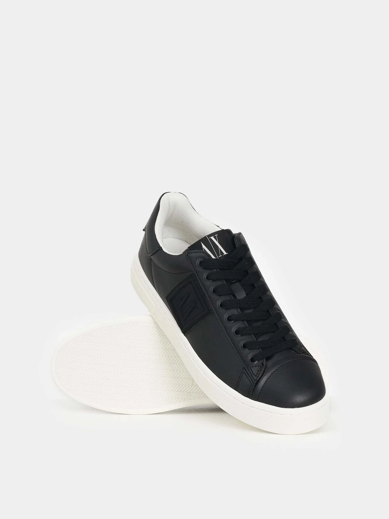 Кеды Armani Exchange модель XM001990-AF17451-UC001 Кеды Armani Exchange модель XM001990-AF17451-UC001 Фото
