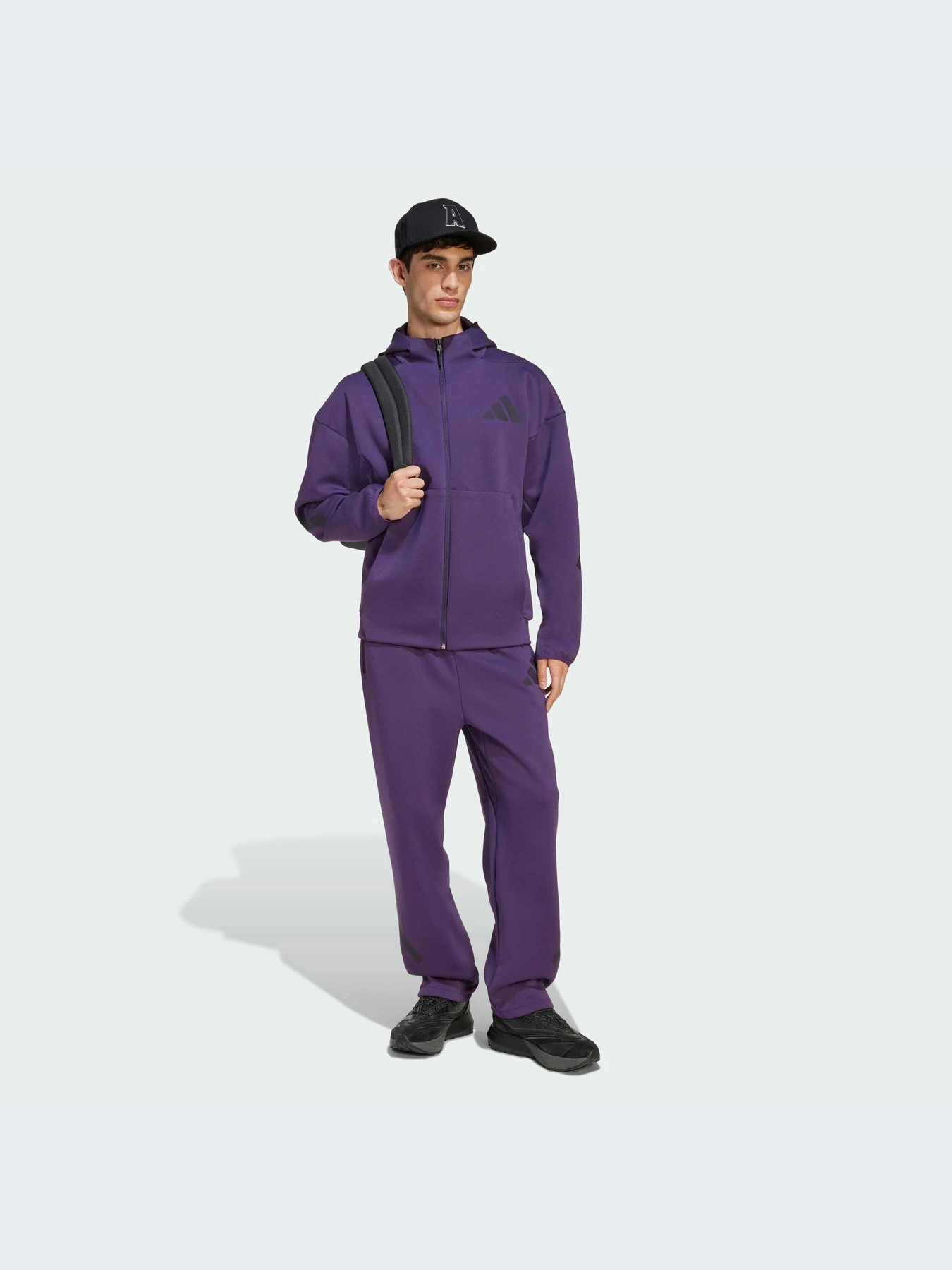 Худи и свитшоты Adidas ZNE модель KB7124-KZ Худи и свитшоты Adidas ZNE модель KB7124-KZ Фото