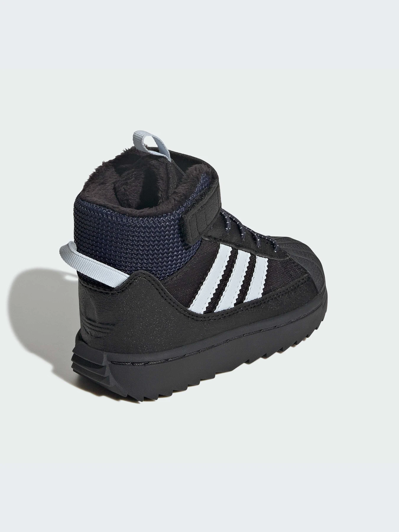 Кроссовки Adidas Superstar модель JQ0342-KZ Кроссовки Adidas Superstar модель JQ0342-KZ Фото