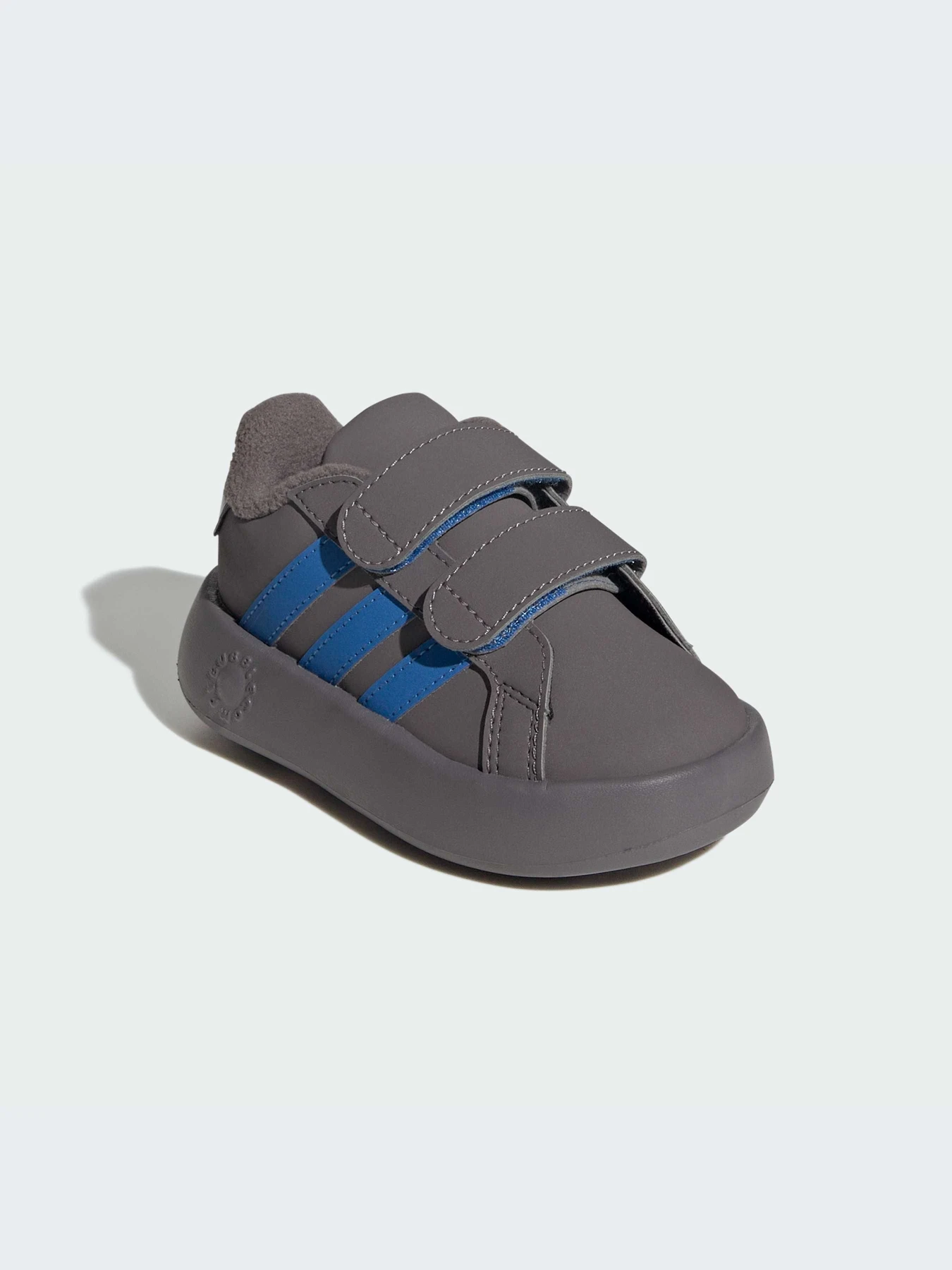 Кроссовки Adidas модель JR5632-KZ Кроссовки Adidas модель JR5632-KZ Фото