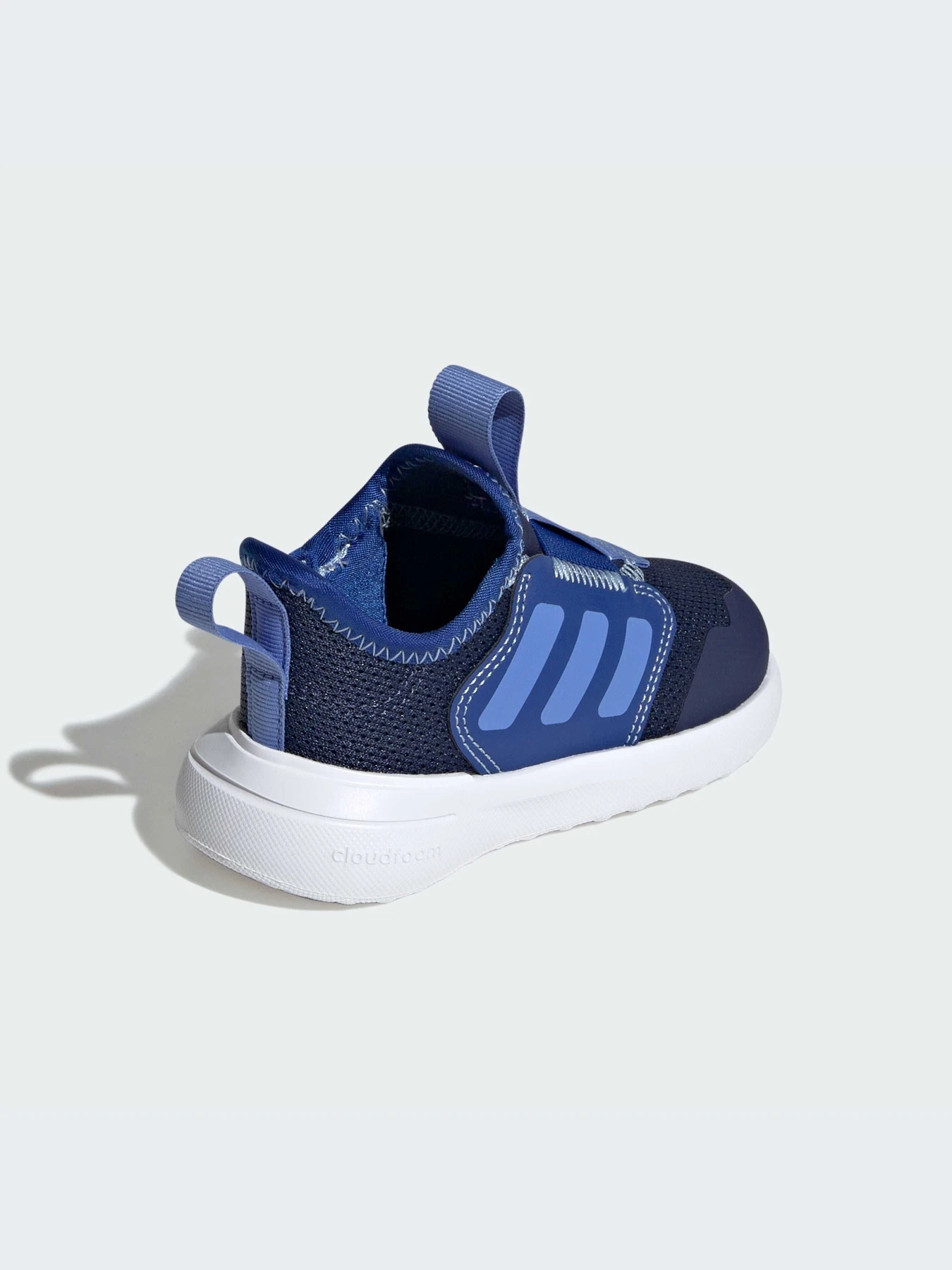 Кроссовки Adidas модель JR0956-KZ Кроссовки Adidas модель JR0956-KZ Фото