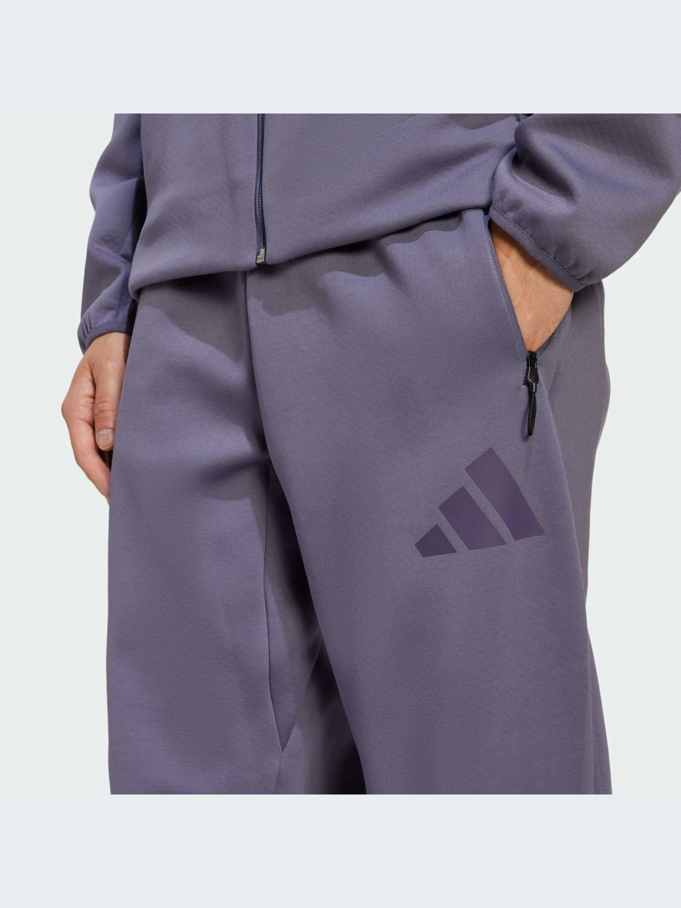 Брюки Adidas ZNE модель JW4727-KZ Брюки Adidas ZNE модель JW4727-KZ Фото