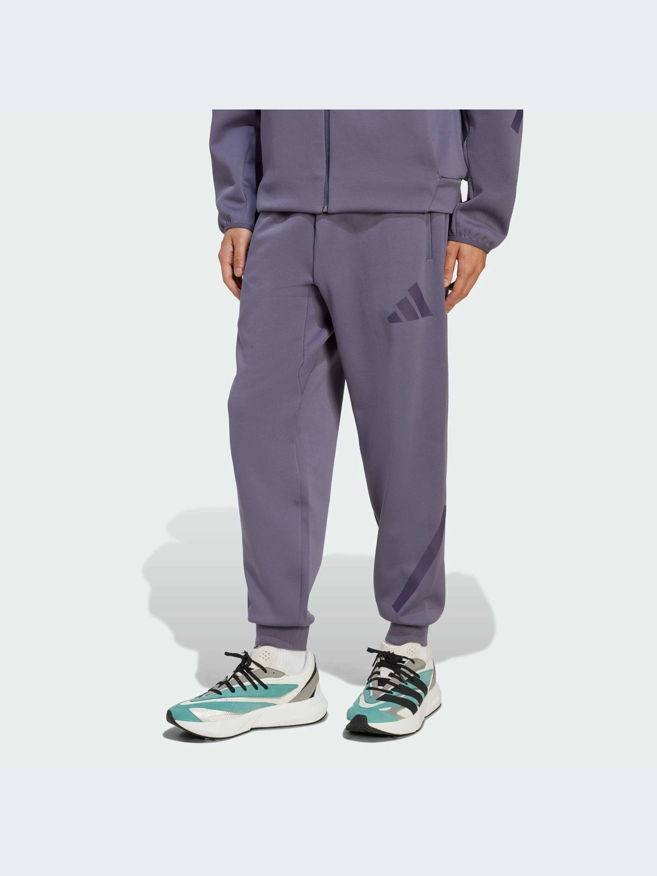 Брюки Adidas ZNE модель JW4727-KZ Брюки Adidas ZNE модель JW4727-KZ Фото