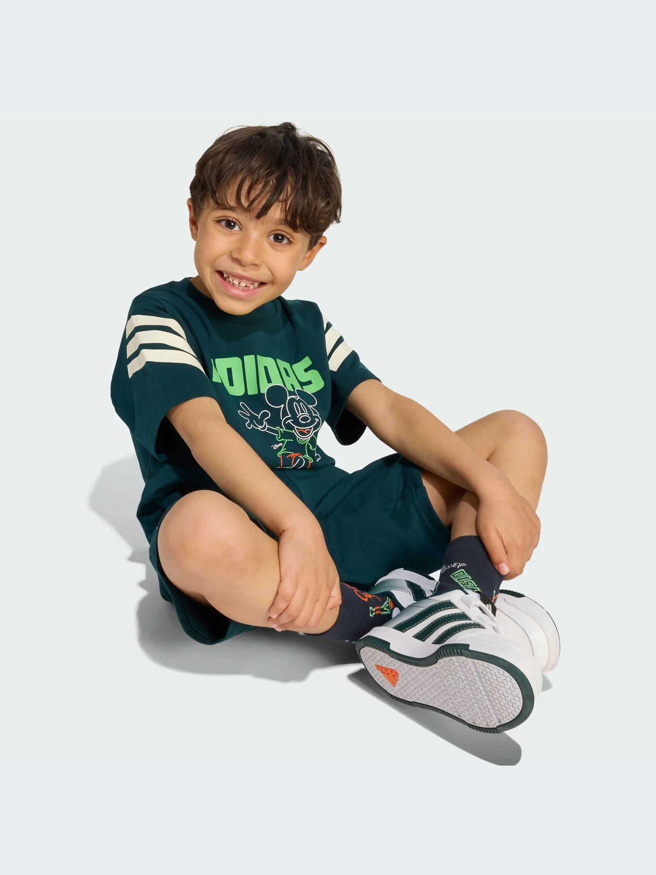 Костюмы Adidas модель JM0823-KZ Костюмы Adidas модель JM0823-KZ Фото