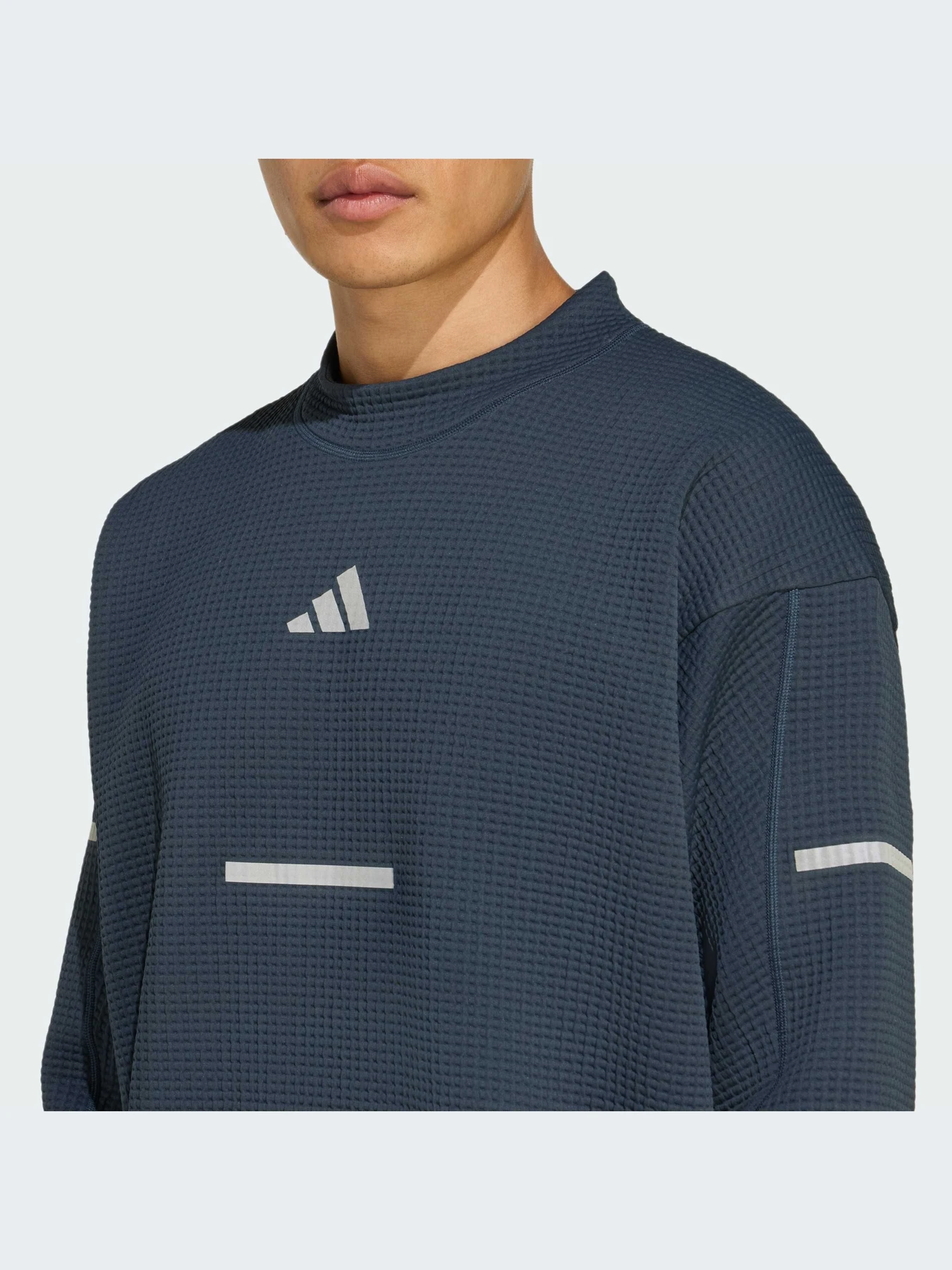 Худи и свитшоты Adidas модель JP3845-KZ Худи и свитшоты Adidas модель JP3845-KZ Фото
