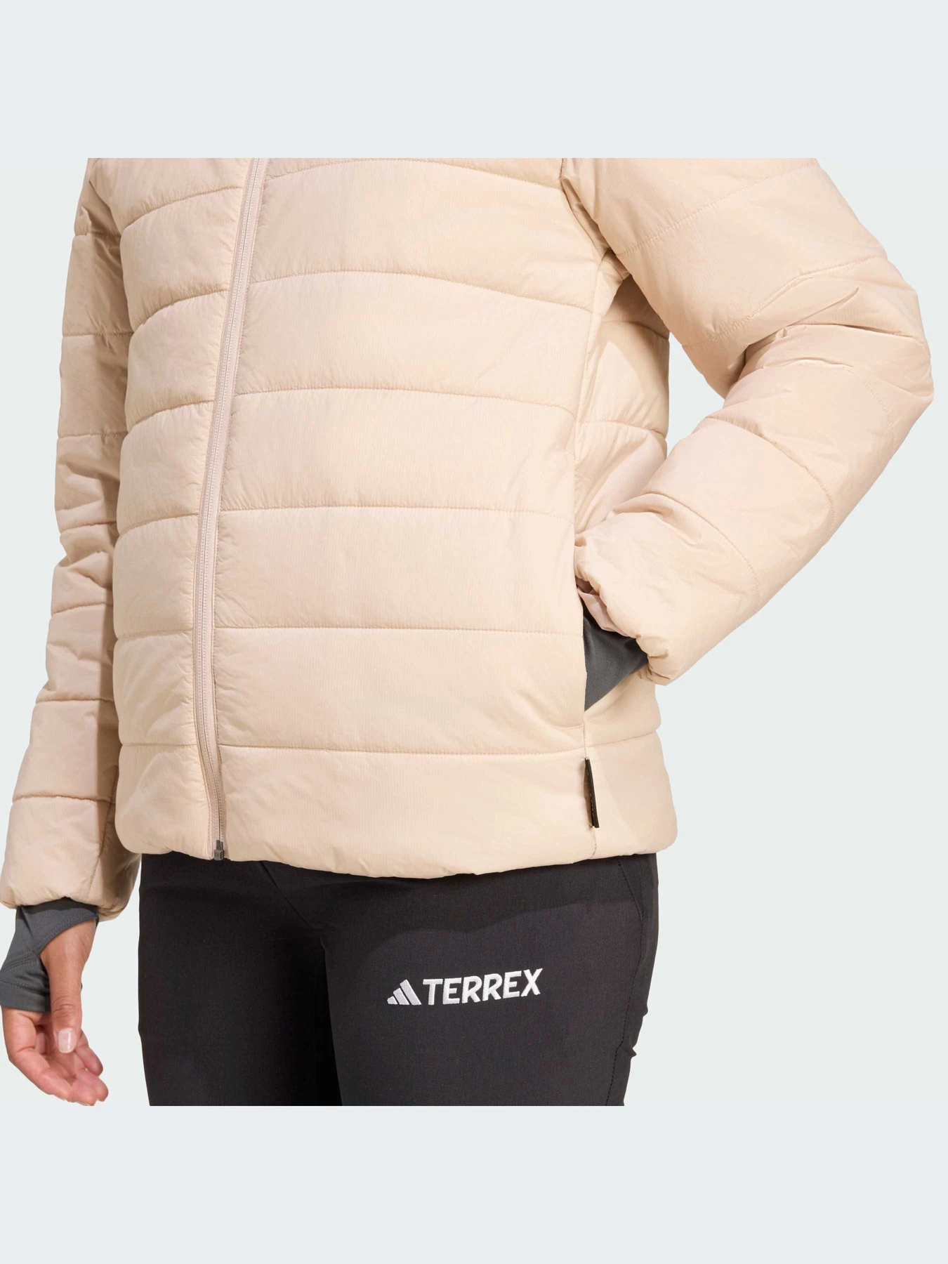 Куртки и дубленки Adidas модель KB2168-KZ Куртки и дубленки Adidas модель KB2168-KZ Фото