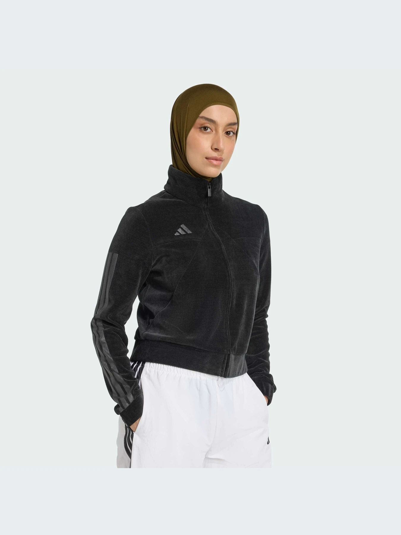 Худи и свитшоты Adidas Tiro модель JX5124-KZ Худи и свитшоты Adidas Tiro модель JX5124-KZ Фото