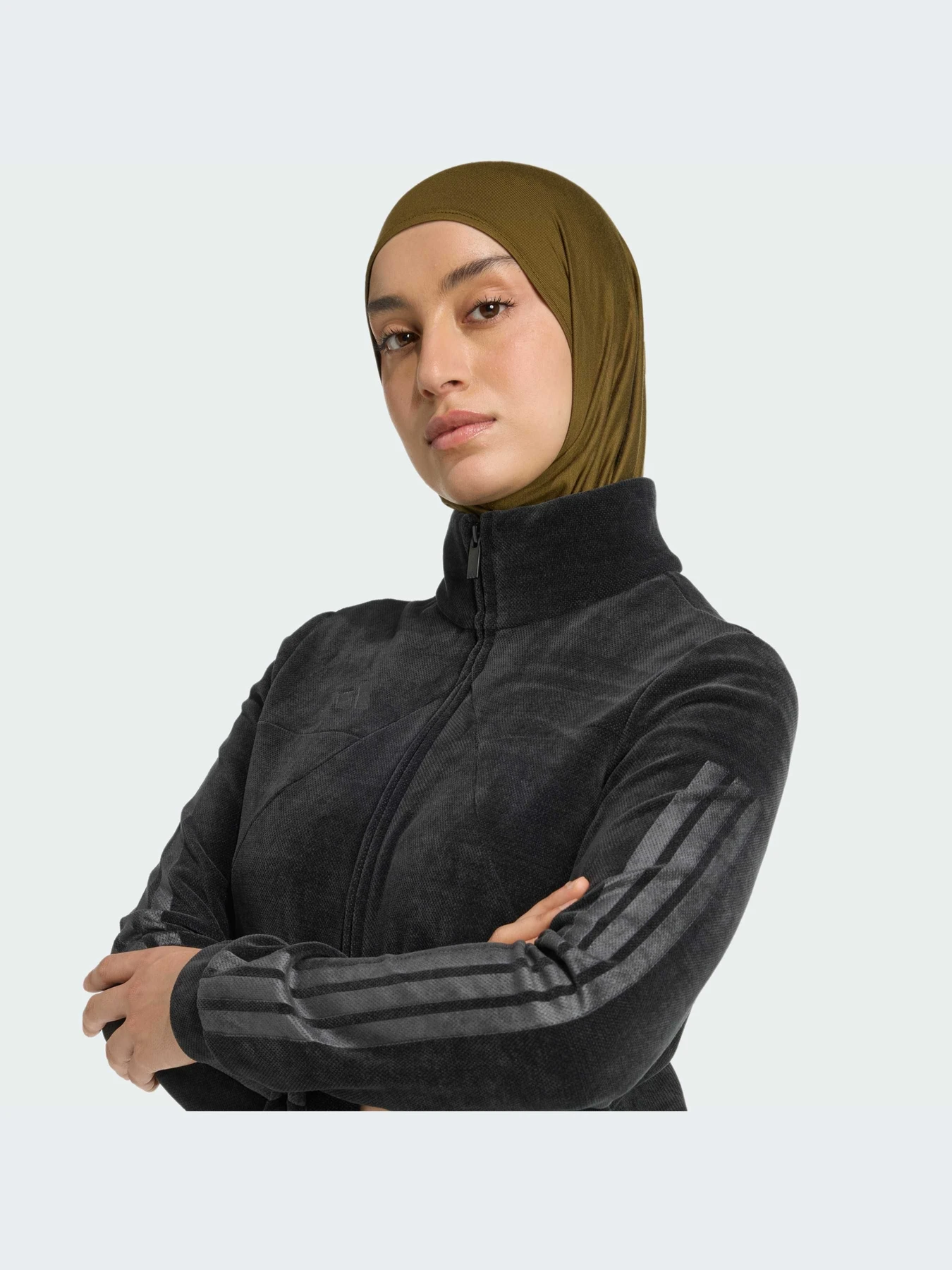 Худи и свитшоты Adidas Tiro модель JX5124-KZ Худи и свитшоты Adidas Tiro модель JX5124-KZ Фото