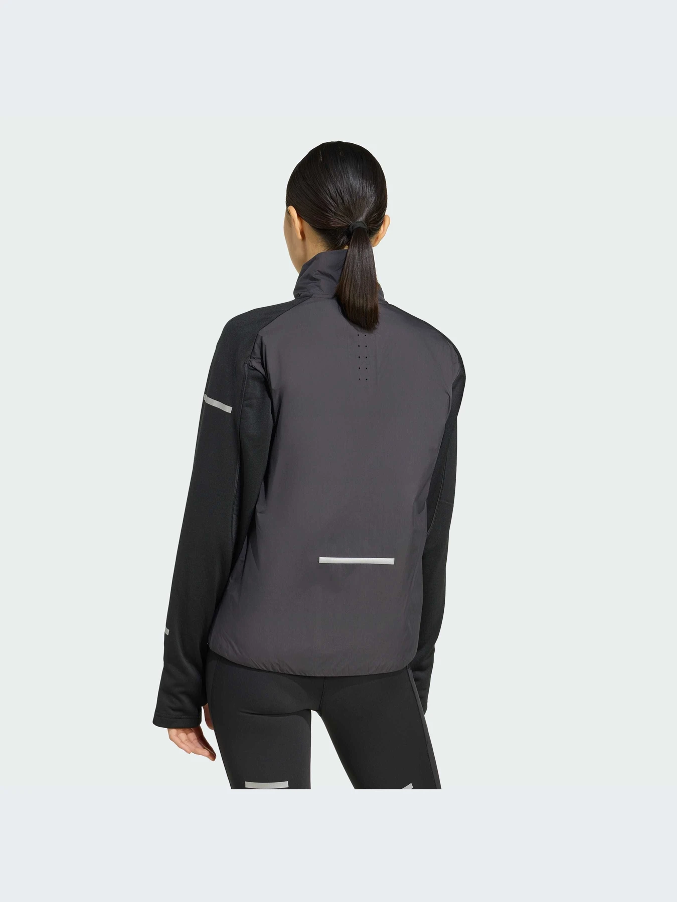 Куртки и дубленки Adidas модель JP3839-KZ Куртки и дубленки Adidas модель JP3839-KZ Фото