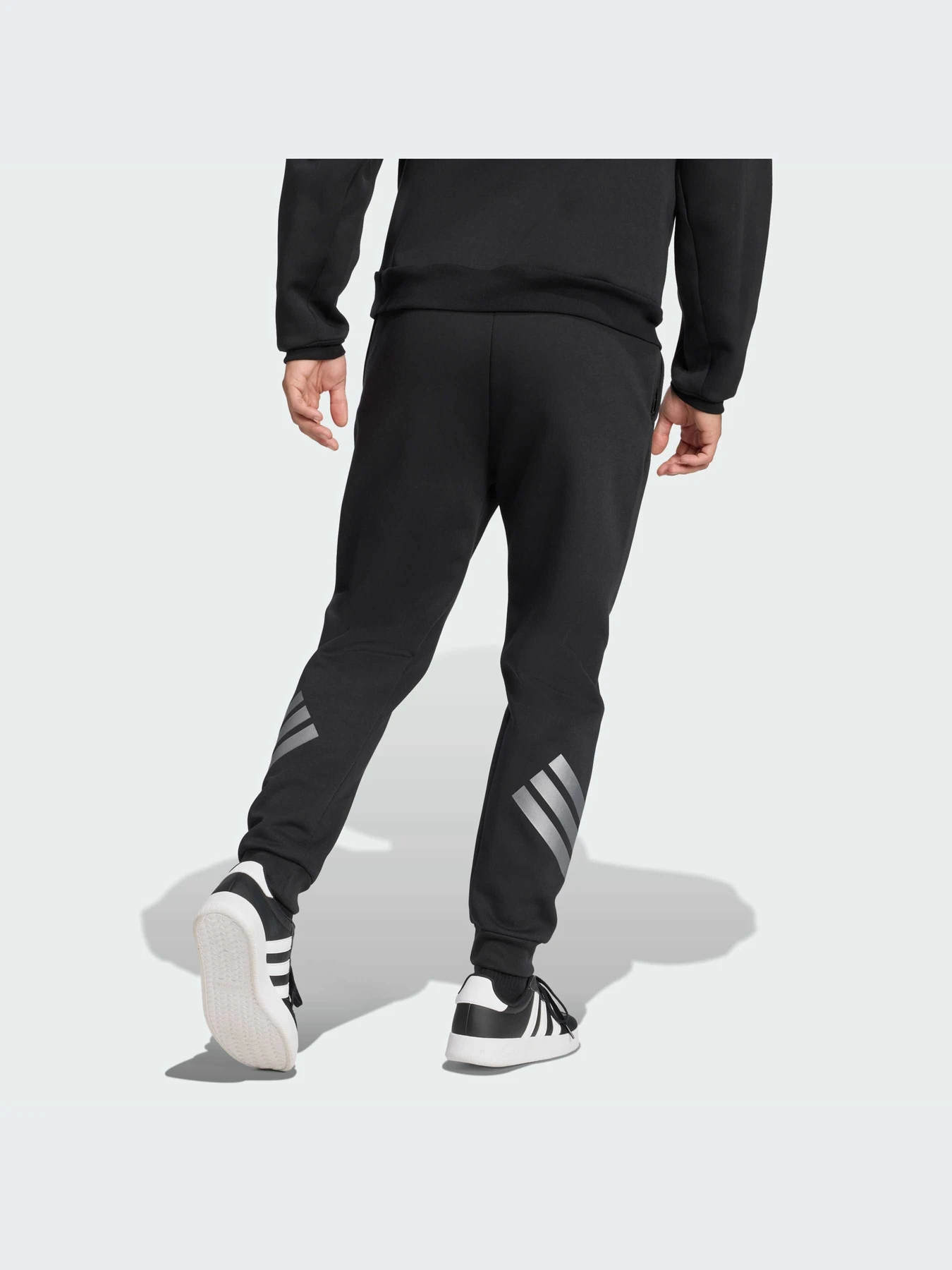 Брюки Adidas Icons модель JX1958-KZ Брюки Adidas Icons модель JX1958-KZ Фото
