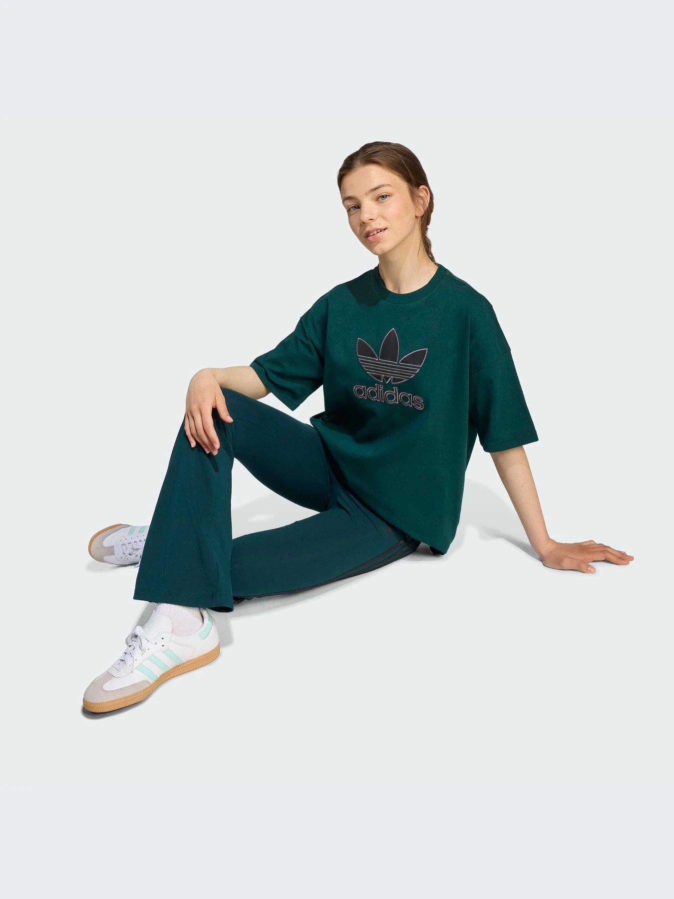 Брюки Adidas Adicolor модель JV8617-KZ Брюки Adidas Adicolor модель JV8617-KZ Фото