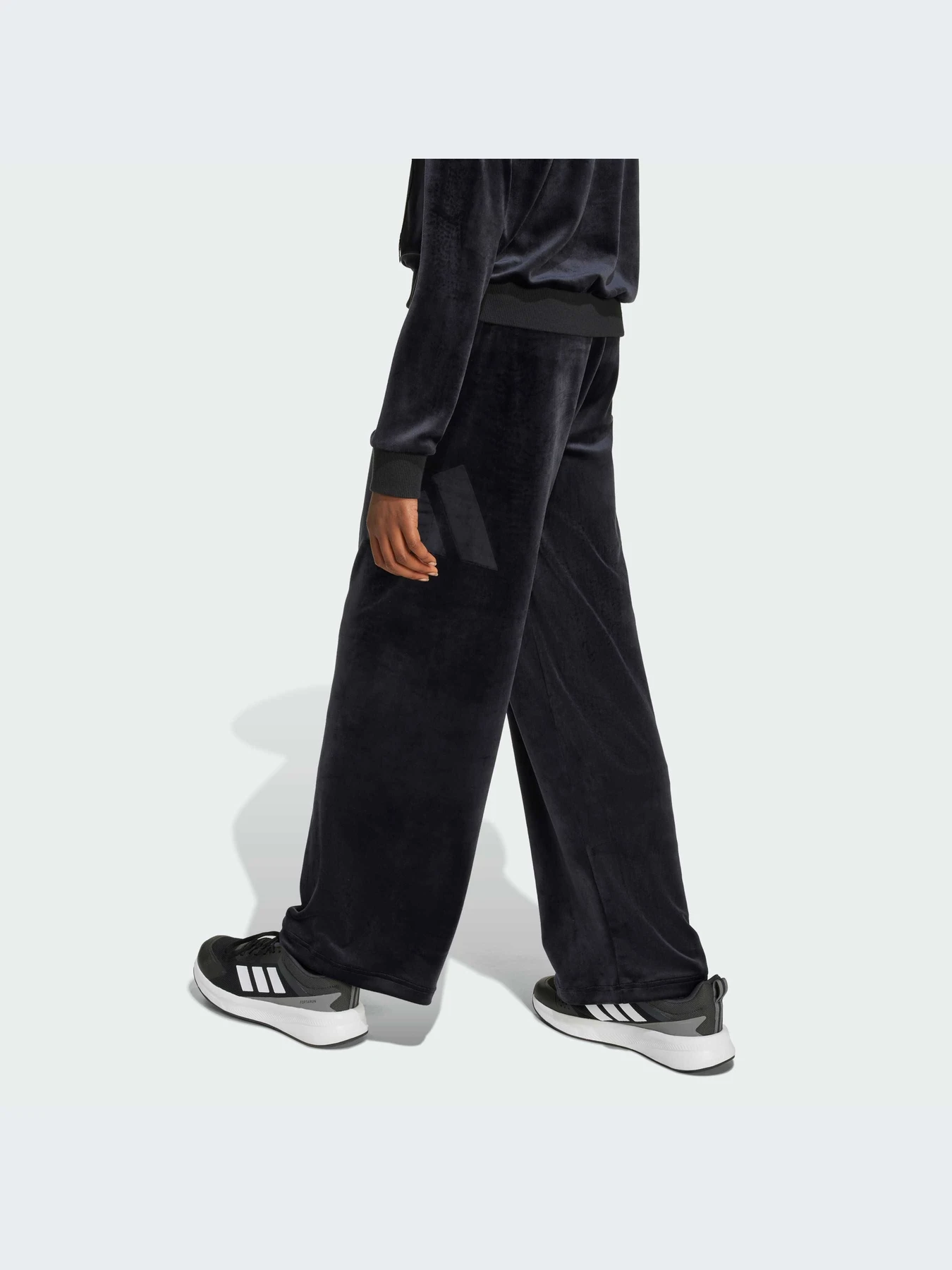 Брюки Adidas модель JN2231-KZ Брюки Adidas модель JN2231-KZ Фото